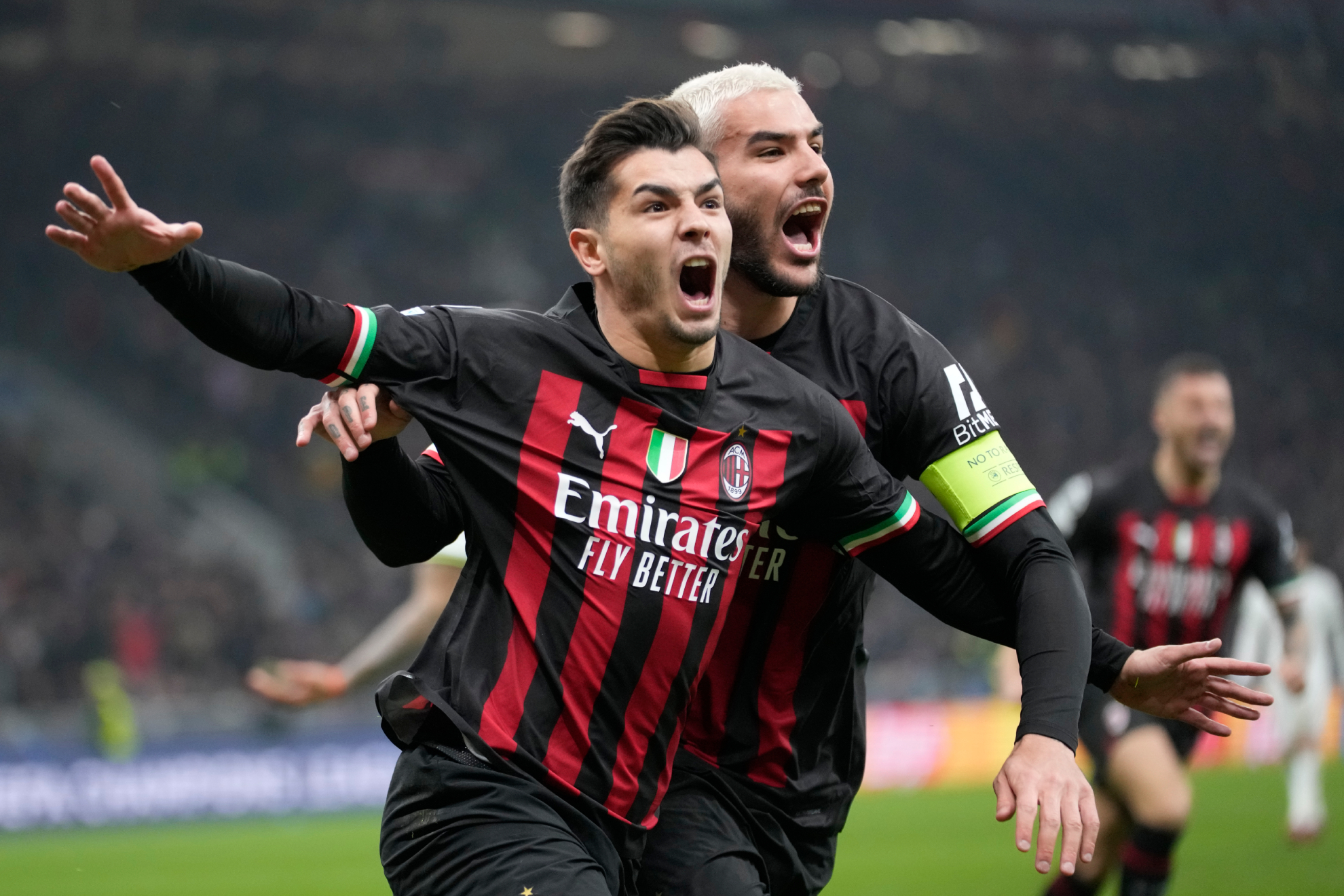 Brahim celebra un gol con el Milan.