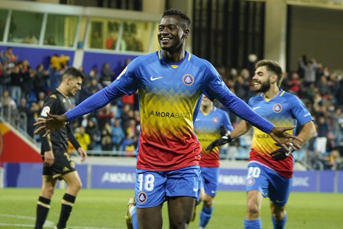 Bundu celebra un gol con el Andorra en el Estadi Nacional