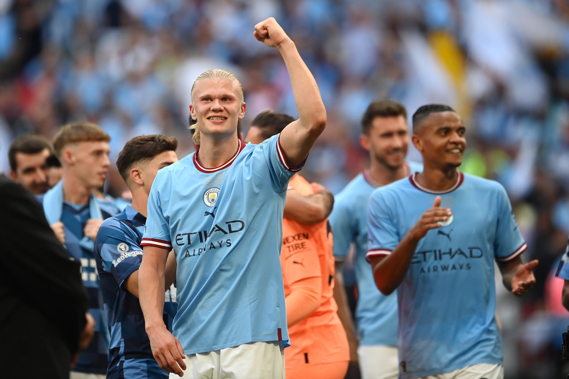 Erling Haaland festeja el título de la FA Cup con el Manchester City.