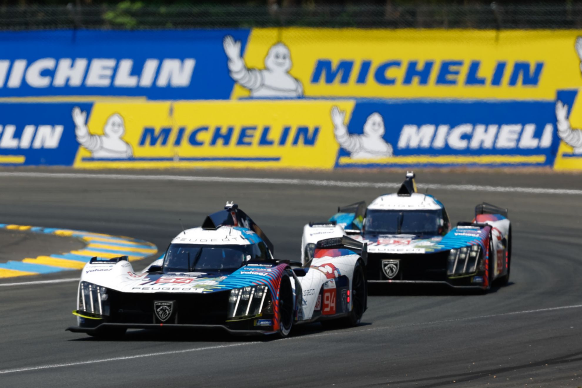 Los dos Peugeot se quedaron fuera de la pelea por la pole en Le Mans.