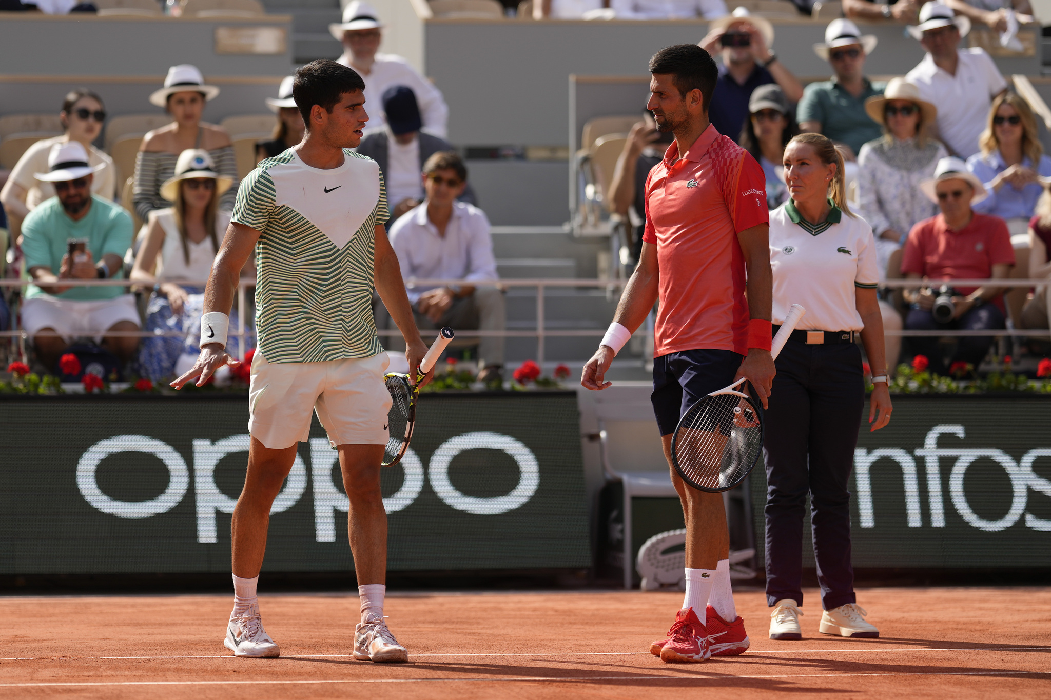 Leg injury hinders Alcaraz attempt to reach Roland Garros final against Djokovic