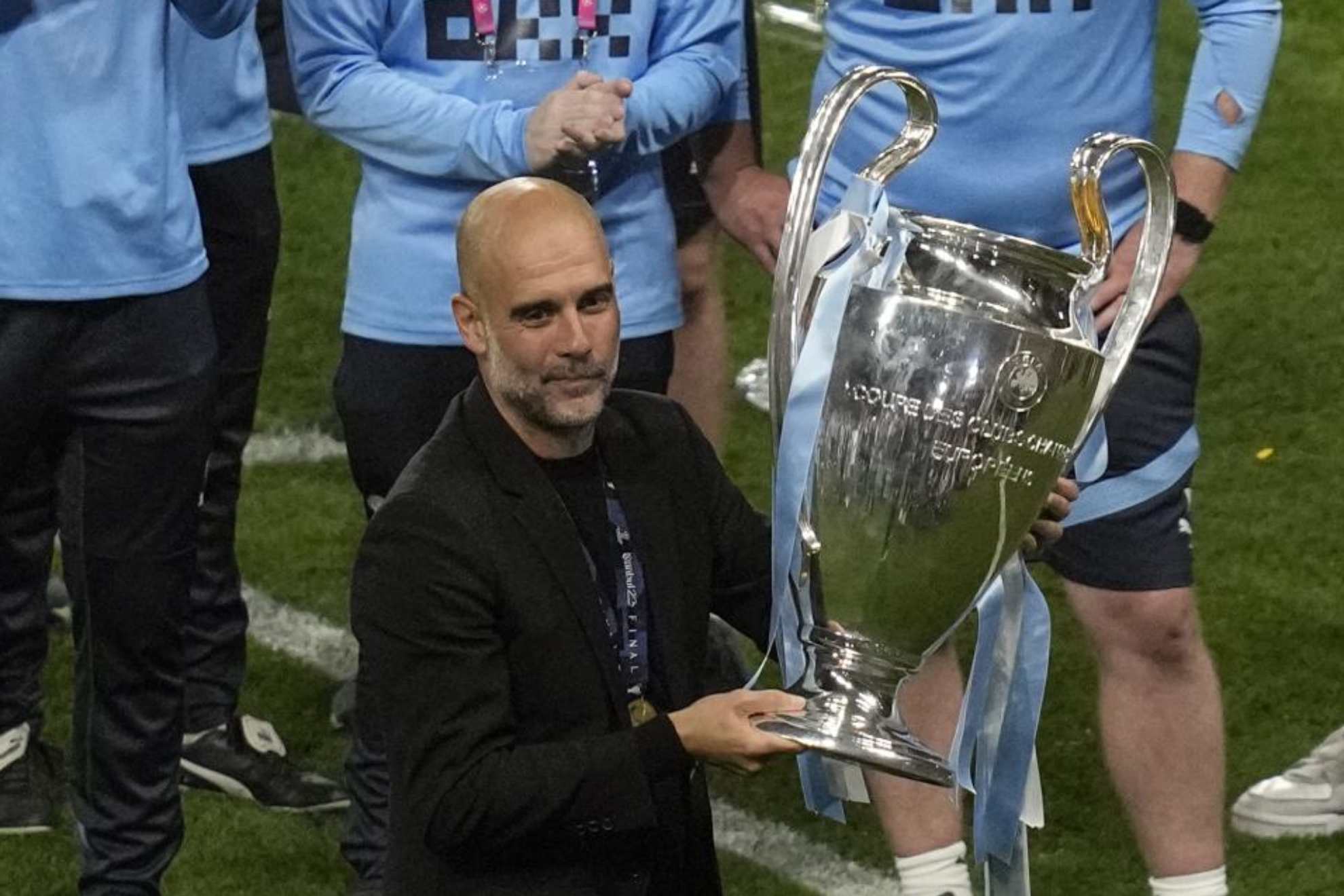 Pep Guardiola, entrenador del Manchester City, con la Champions.
