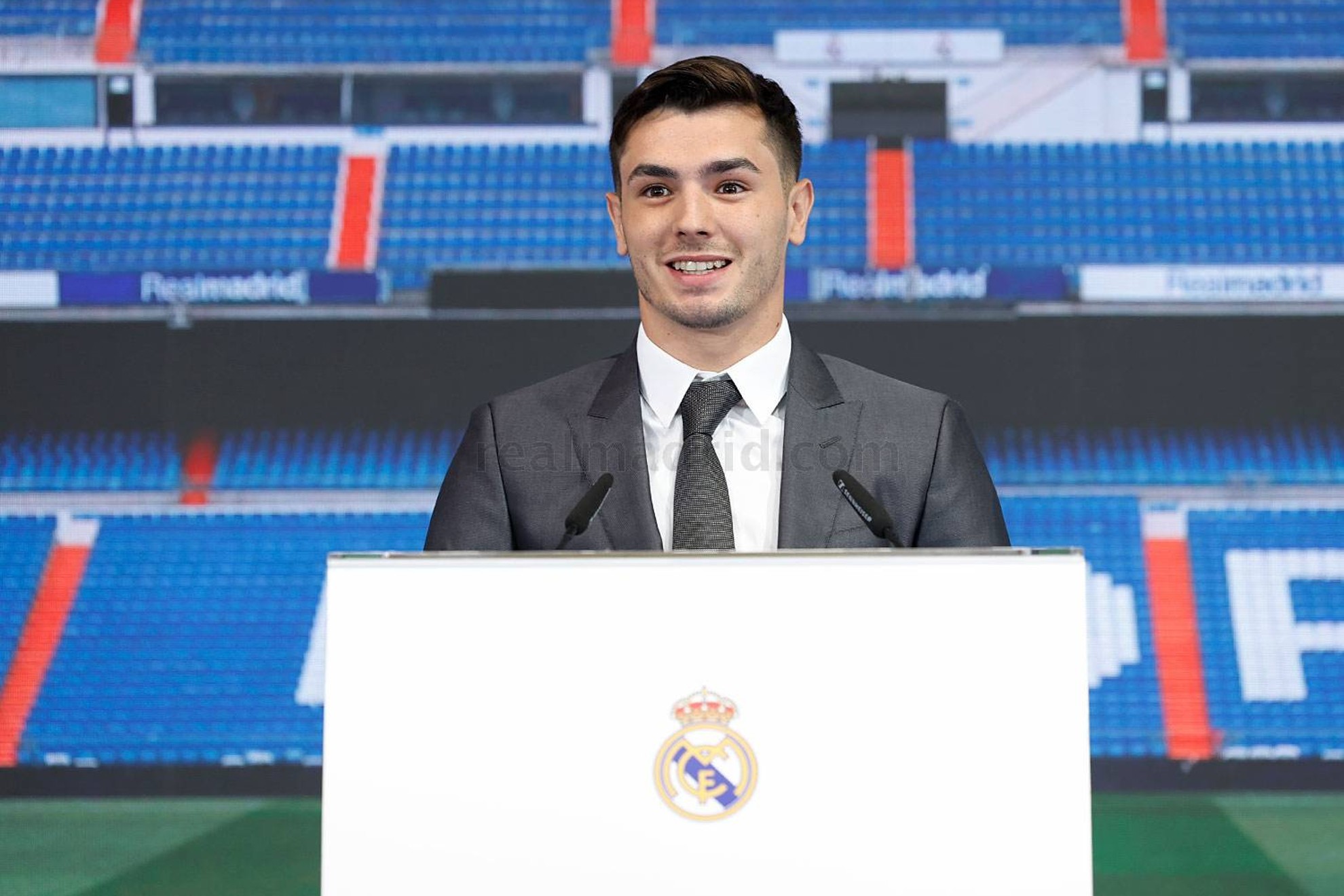 Brahim, durante su presentación como jugador del Real Madrid