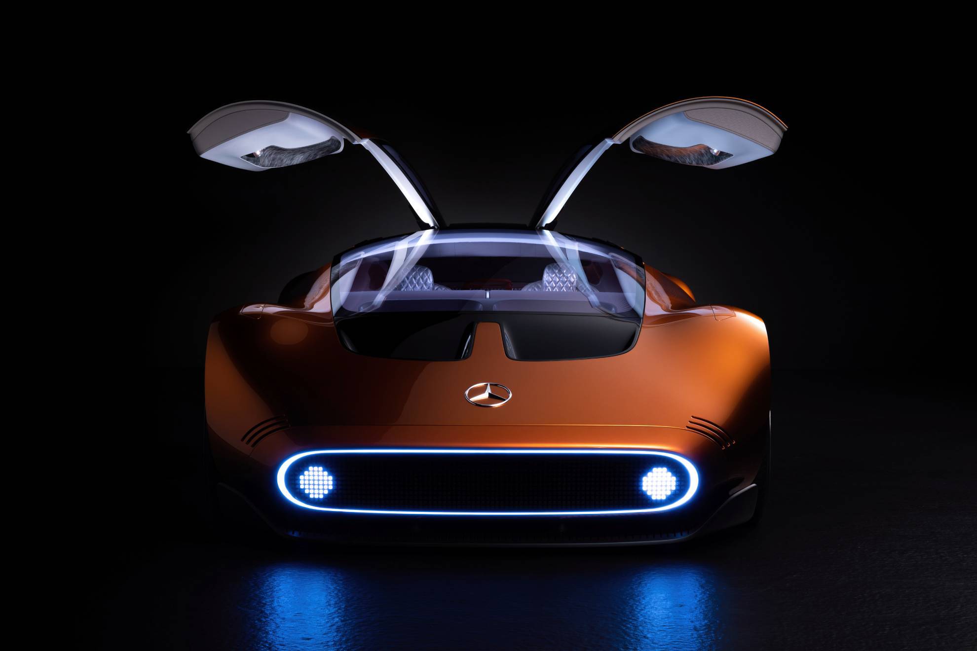 El Vision One-Eleven adopta un recurso clásico en Mercedes: las alas de gaviota.