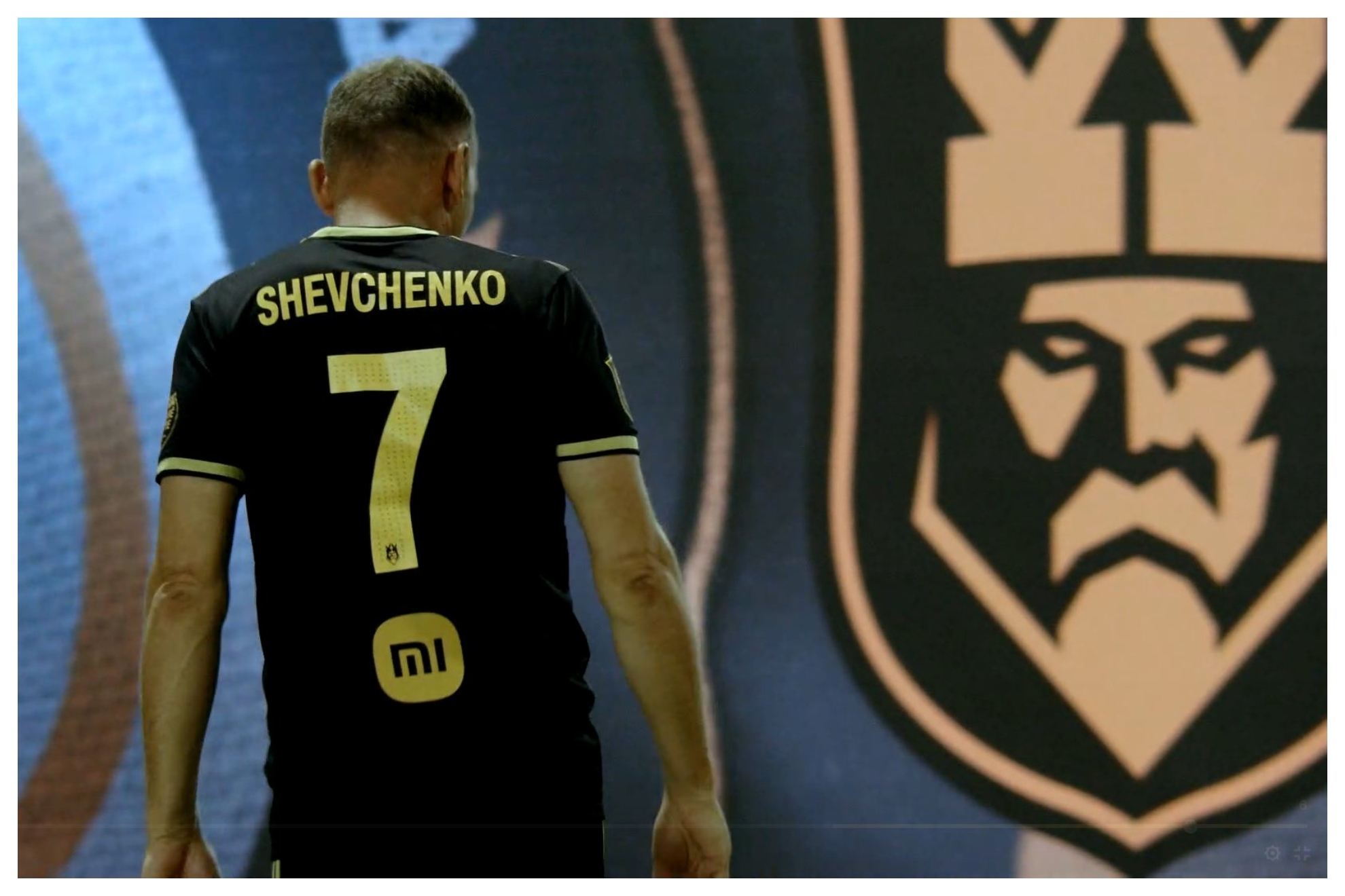 Así fue el debut de Shevchenko en la Kings League InfoJobs con penalti fallado incluido | Twitch KingsLeague