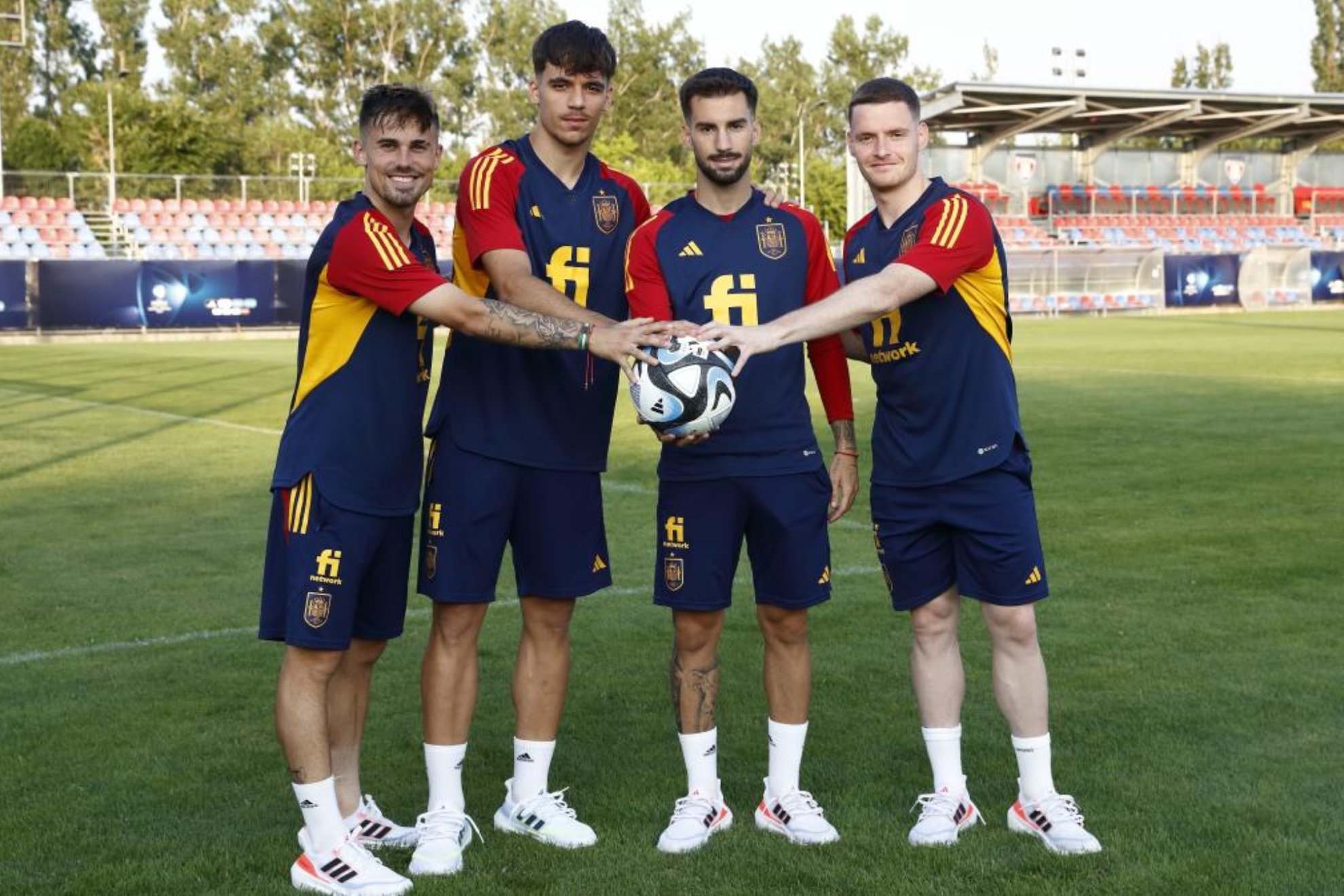 Rodri, Gabri Veiga, Baena y Sergio Gómez posan en la concentración de la sub 21.