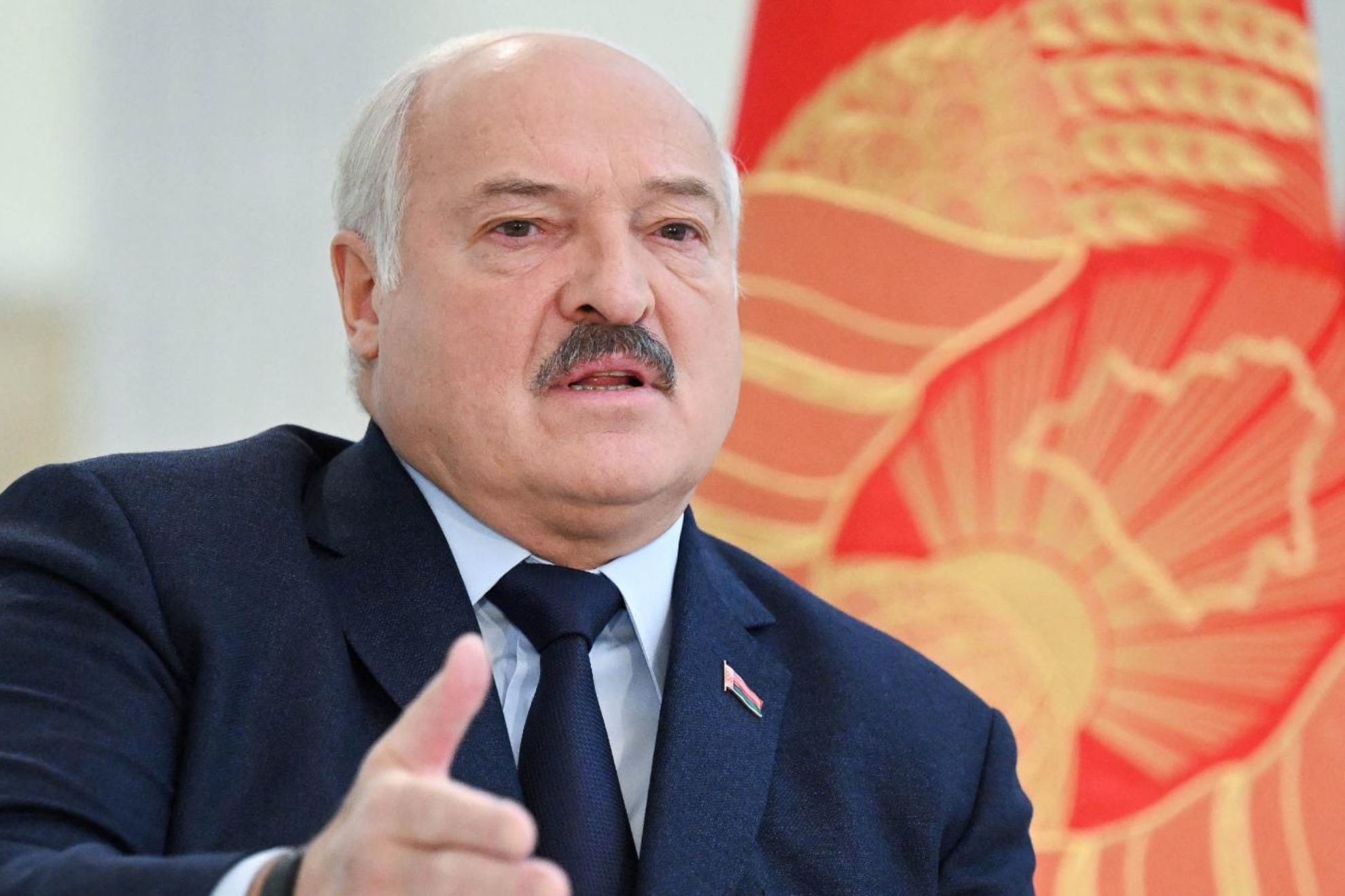 ¿Quién es Lukashenko, presidente de Bielorrusia y aliado de Putin y Rusia?