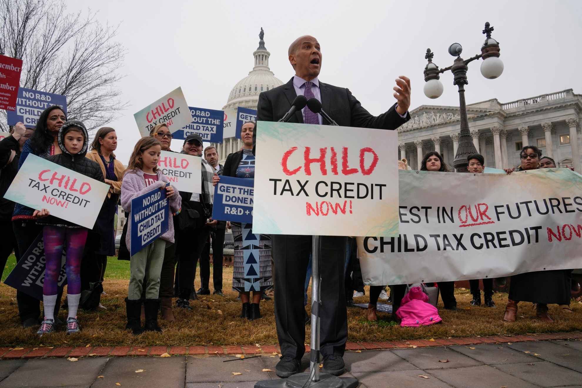 Protests for Child Tax Credit outside the Capitol.