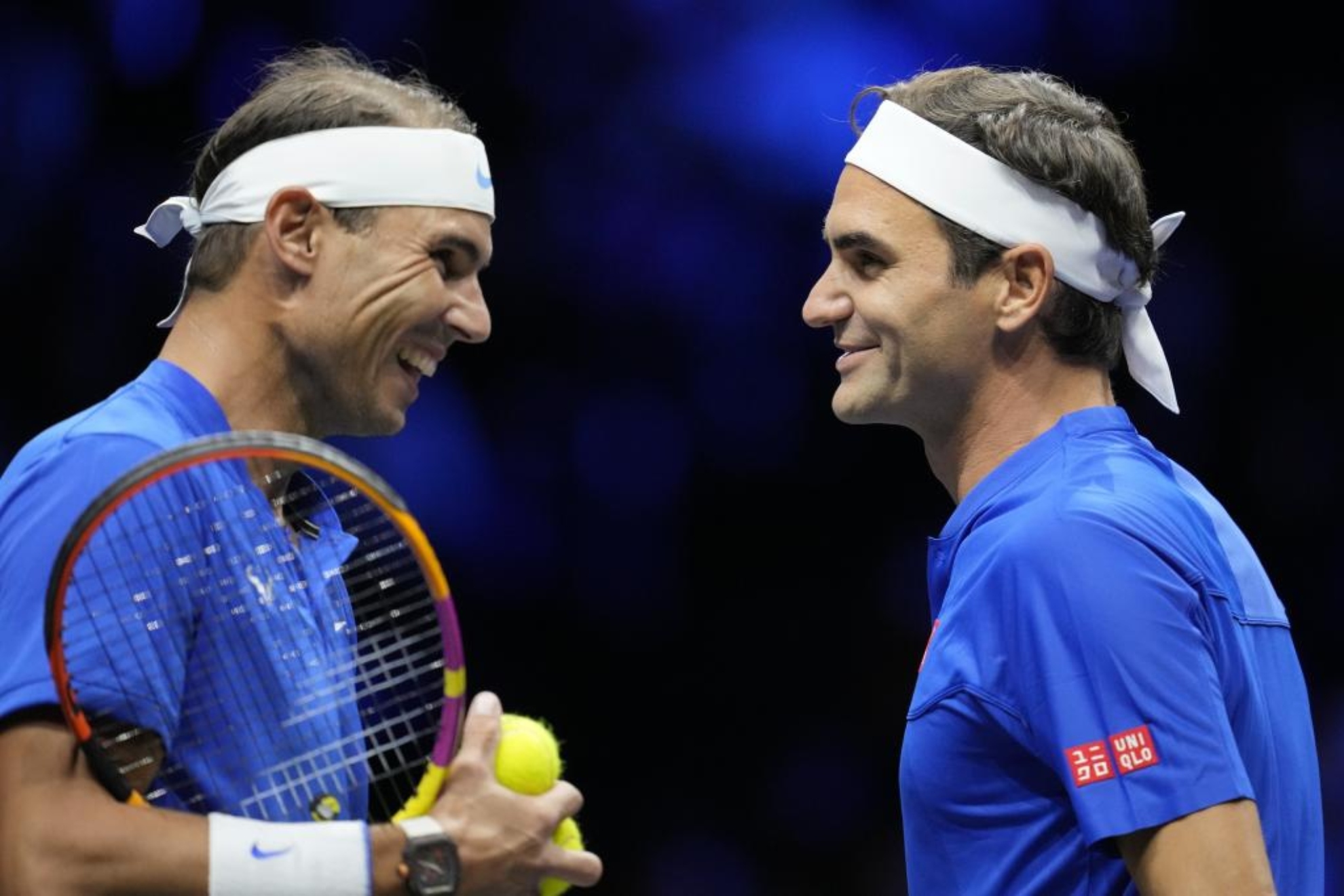 Rafa Nadal junto a Roger Federer en la despedida del suizo.