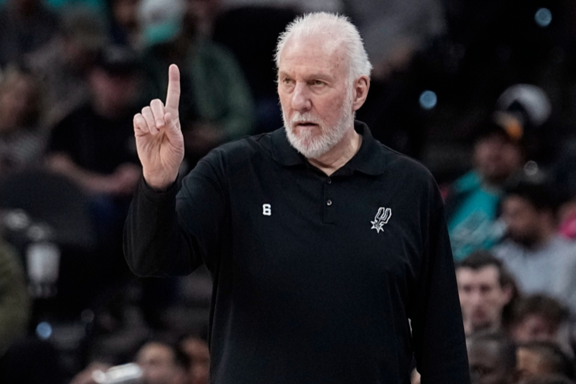 The San Antonio Spurs have extended coach Gregg Popovich's contract