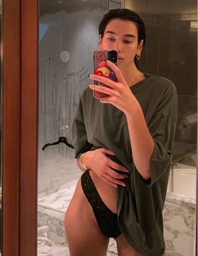 Dua Lipa es sorprendida teniendo sexo en la ducha? Las redes sociales explotan con su ltima foto