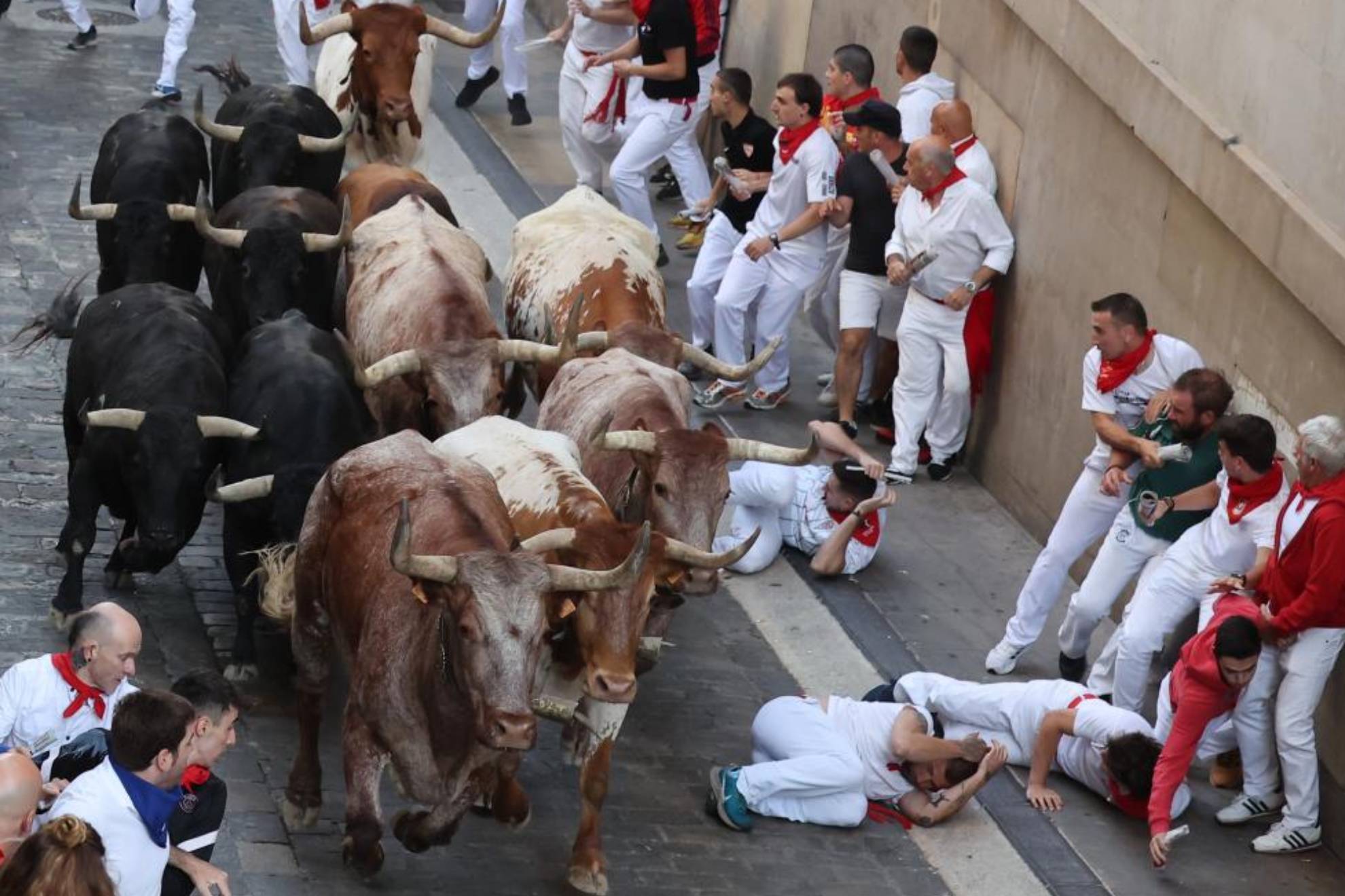 Sexto encierro de San Fermn: resumen, cornadas, tiempo y heridos con los toros de Jandilla