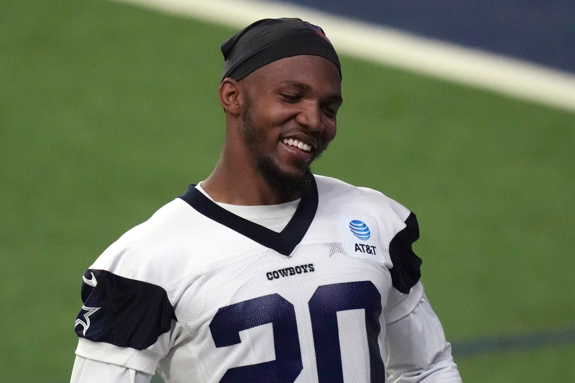 Cowboys fans and experts ecstatic as Tony Pollard receives franchise tag