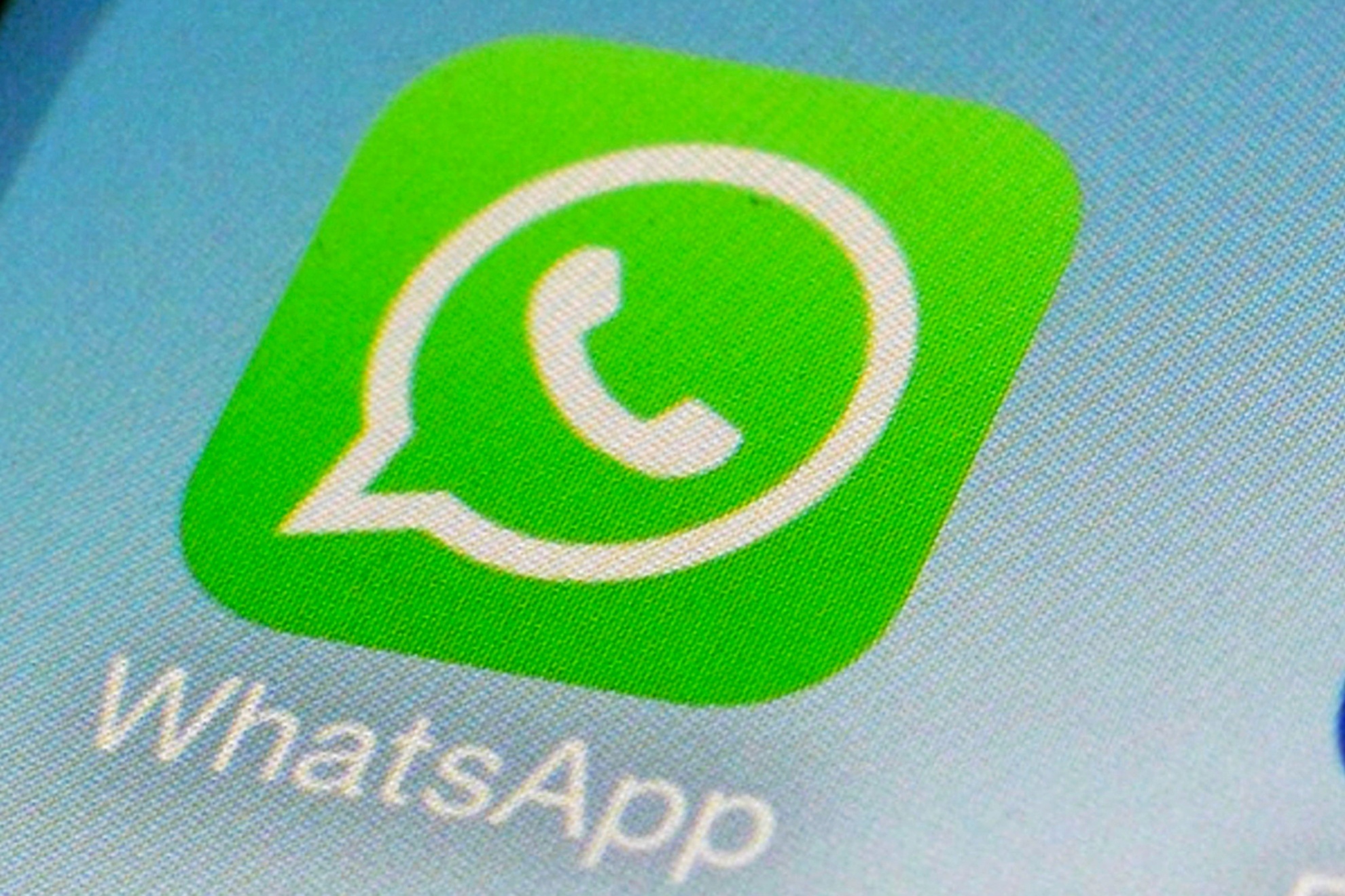 The worldwide popular messaging app had an outage.