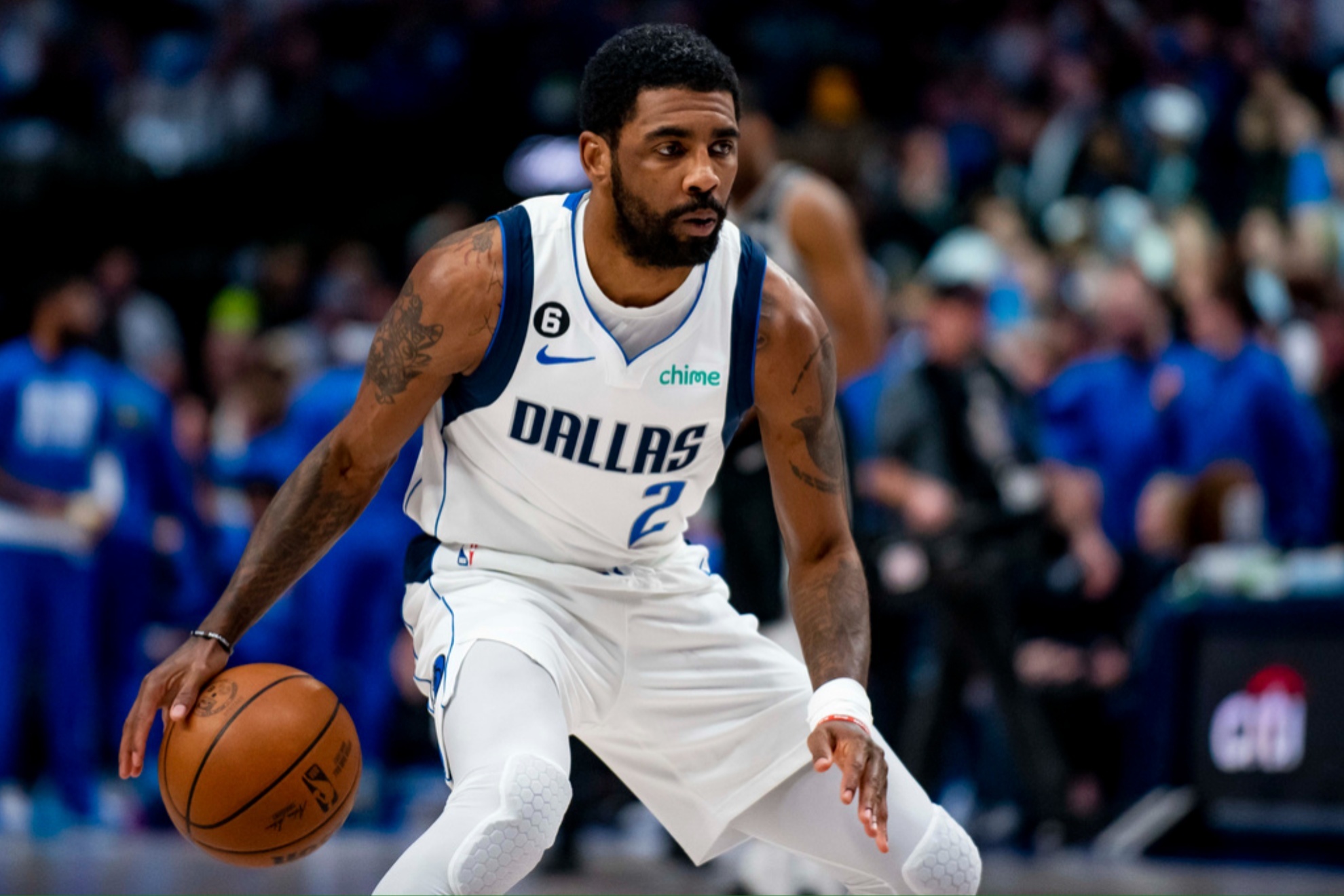 Kyrie Irving agreed on a new deal to remain with the Dallas Mavericks