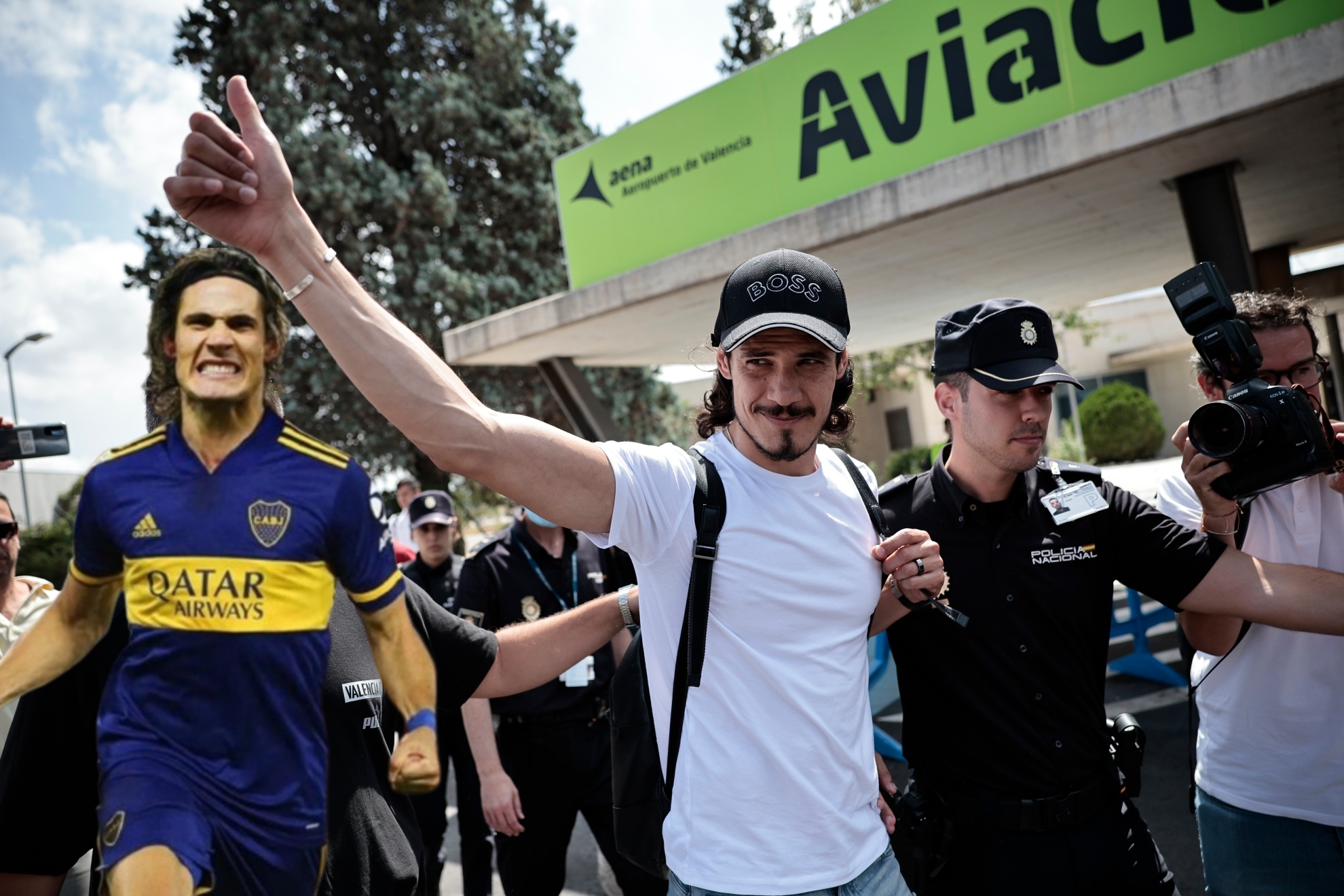 Edinson Cavani se desvincula del Valencia y tiene vía libre para fichar por Boca