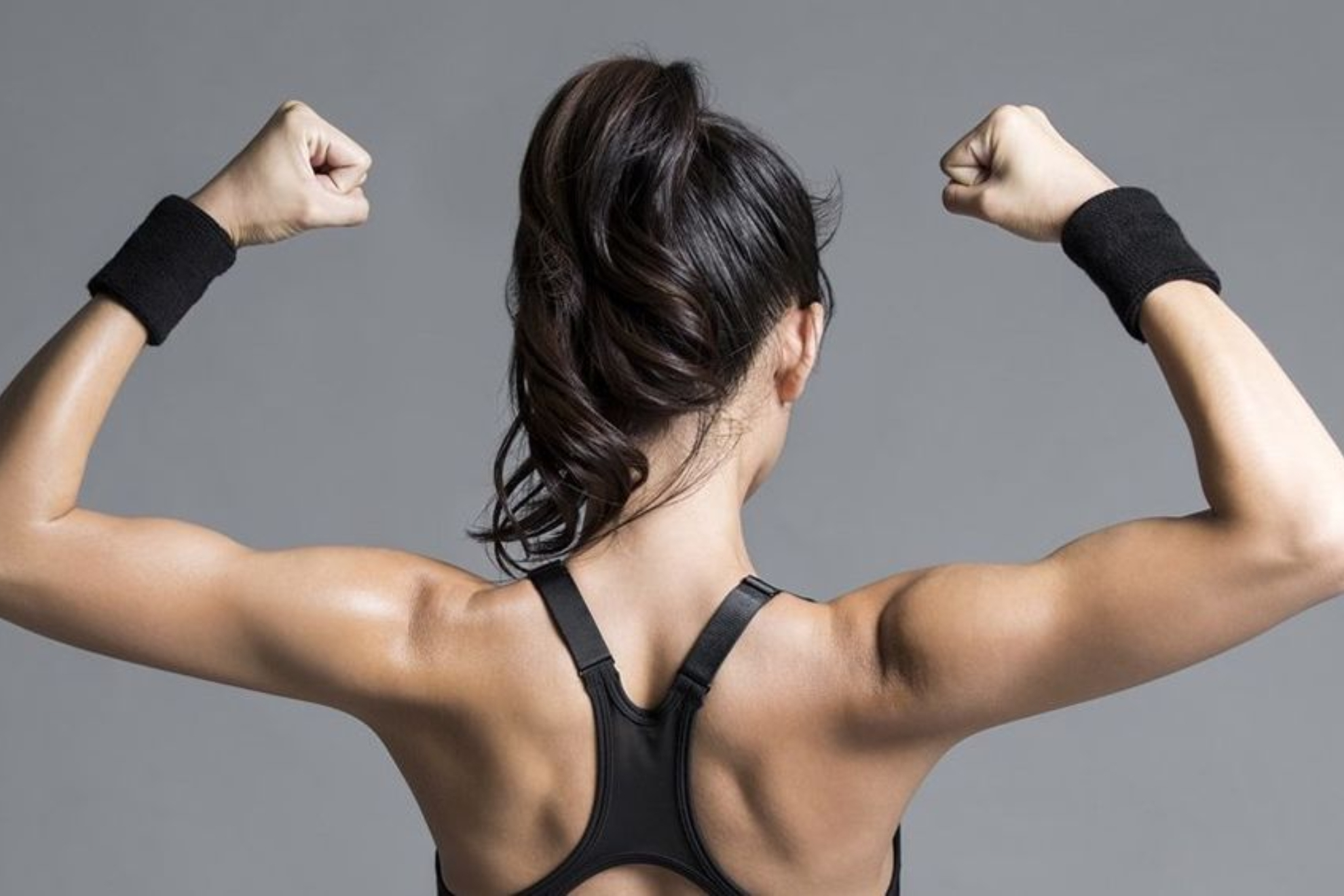 La forma más rápida de ganar músculo en bíceps y tríceps