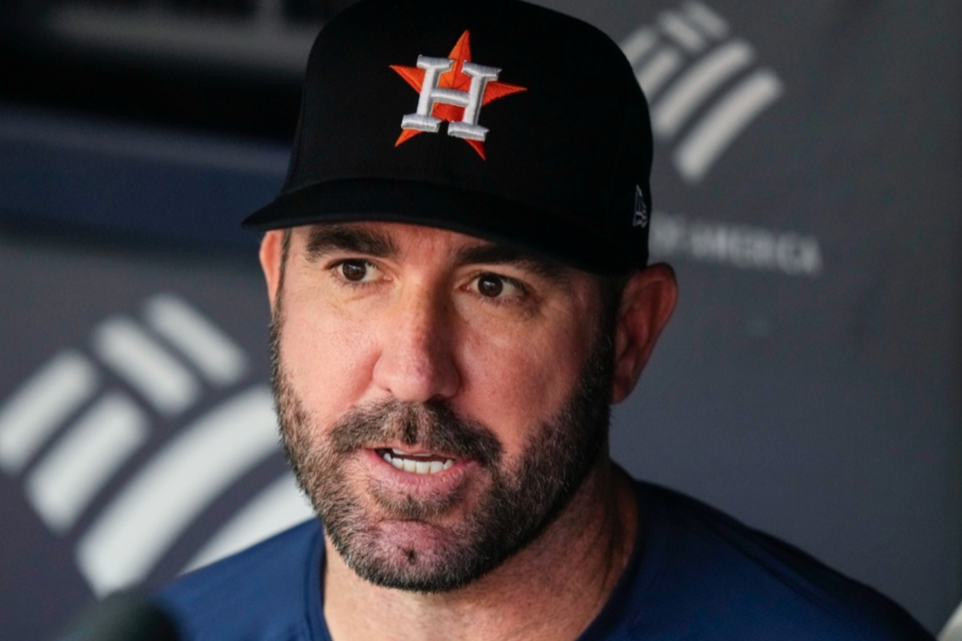 Pitcher Justin Verlander spoke to the first time since rejoining the Houston Astros