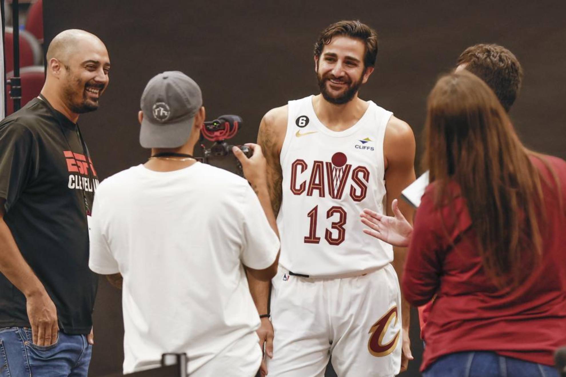 Ricky Rubio, sonriente durante el Media Day de los Cavaliers a comienzos de la pasada temporada.