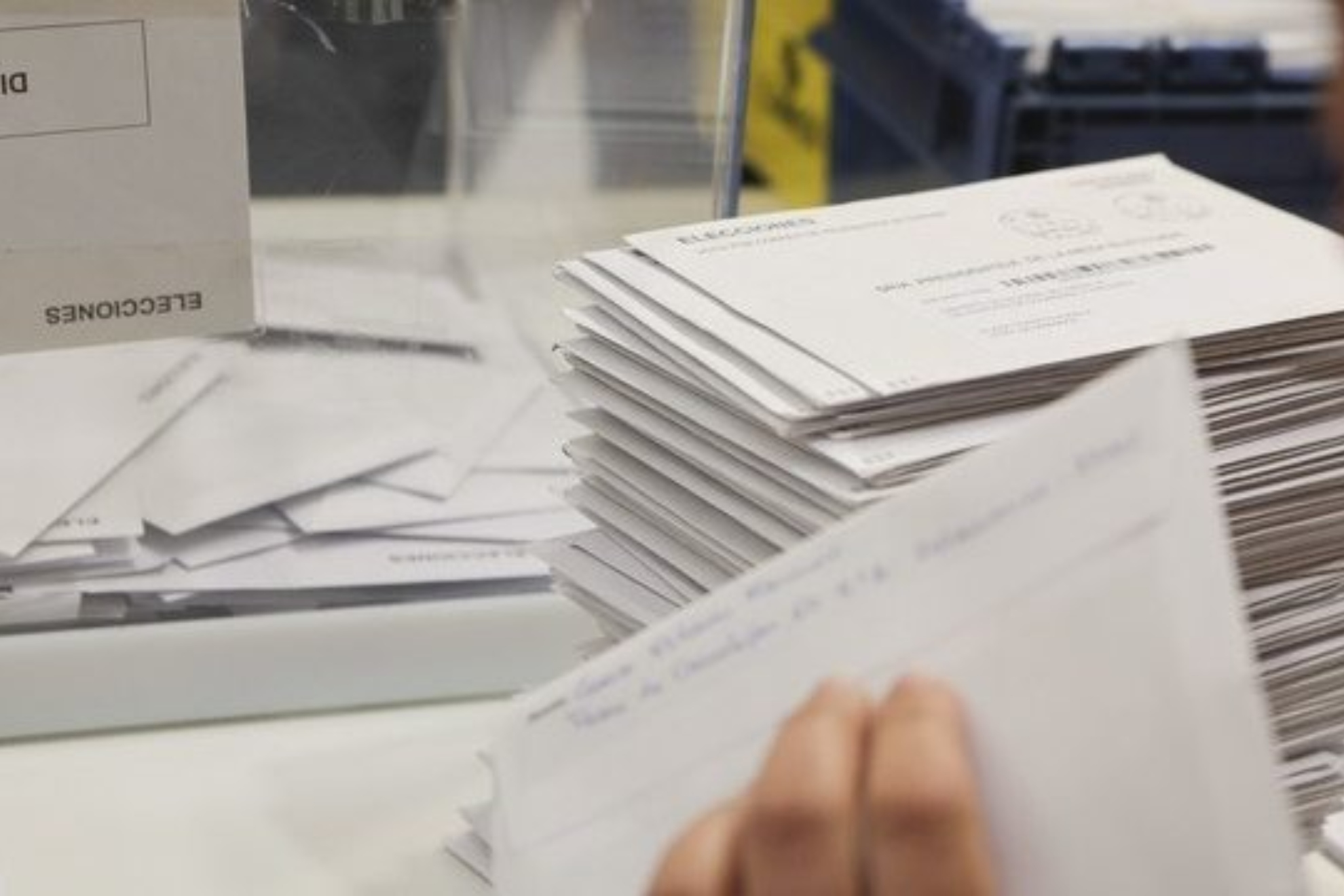 La Junta Electoral rechaza el recurso del PSOE para revisar los votos nulos del 23-J.