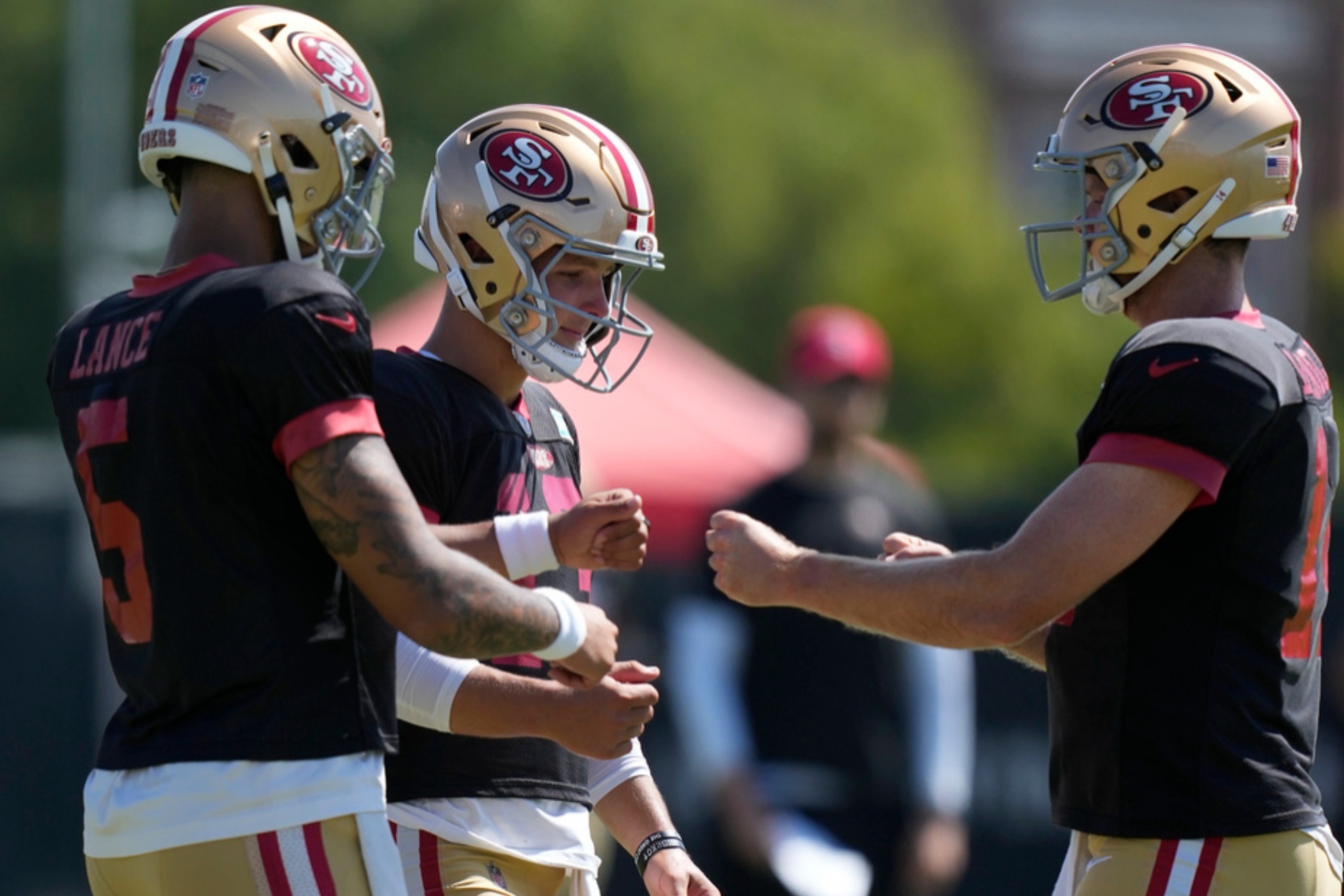 Sam Darnold and Trey Lance are competing to be the 49ers first backup quarterback