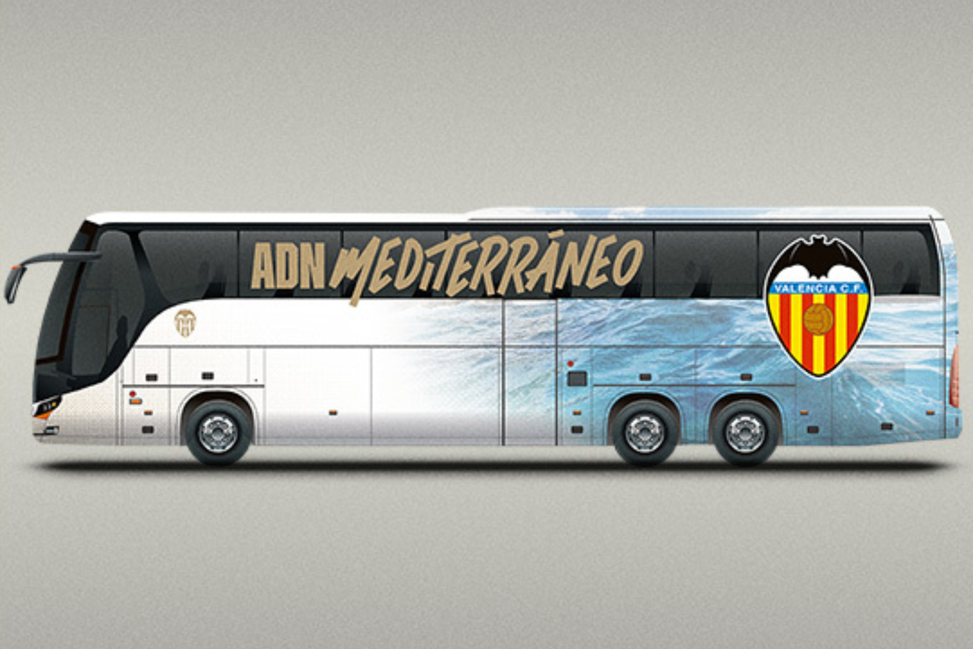 Ocean waves will decorate the Valencia CF bus