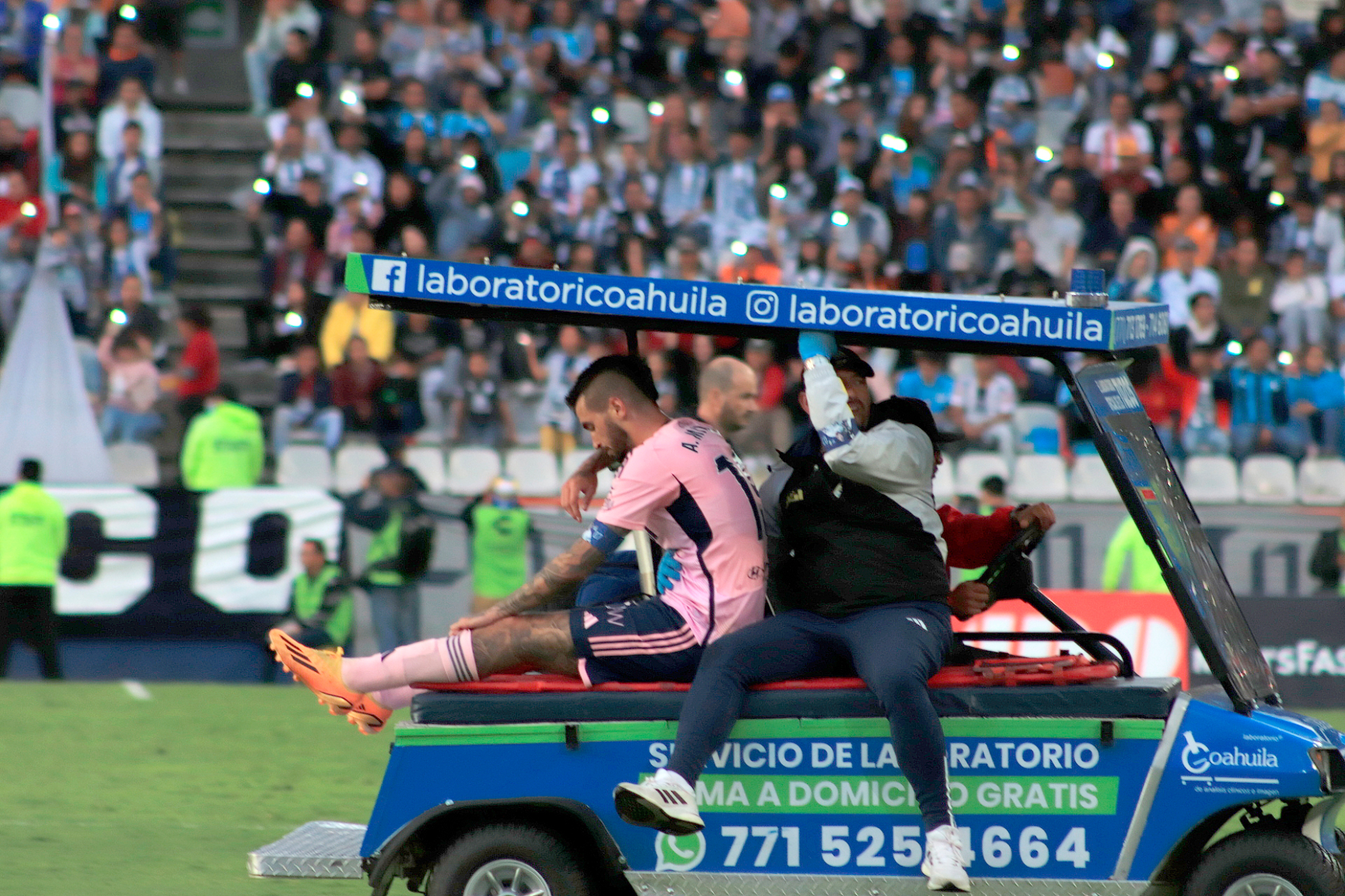 Álex Millán, lesionado en un amistoso con el Oviedo