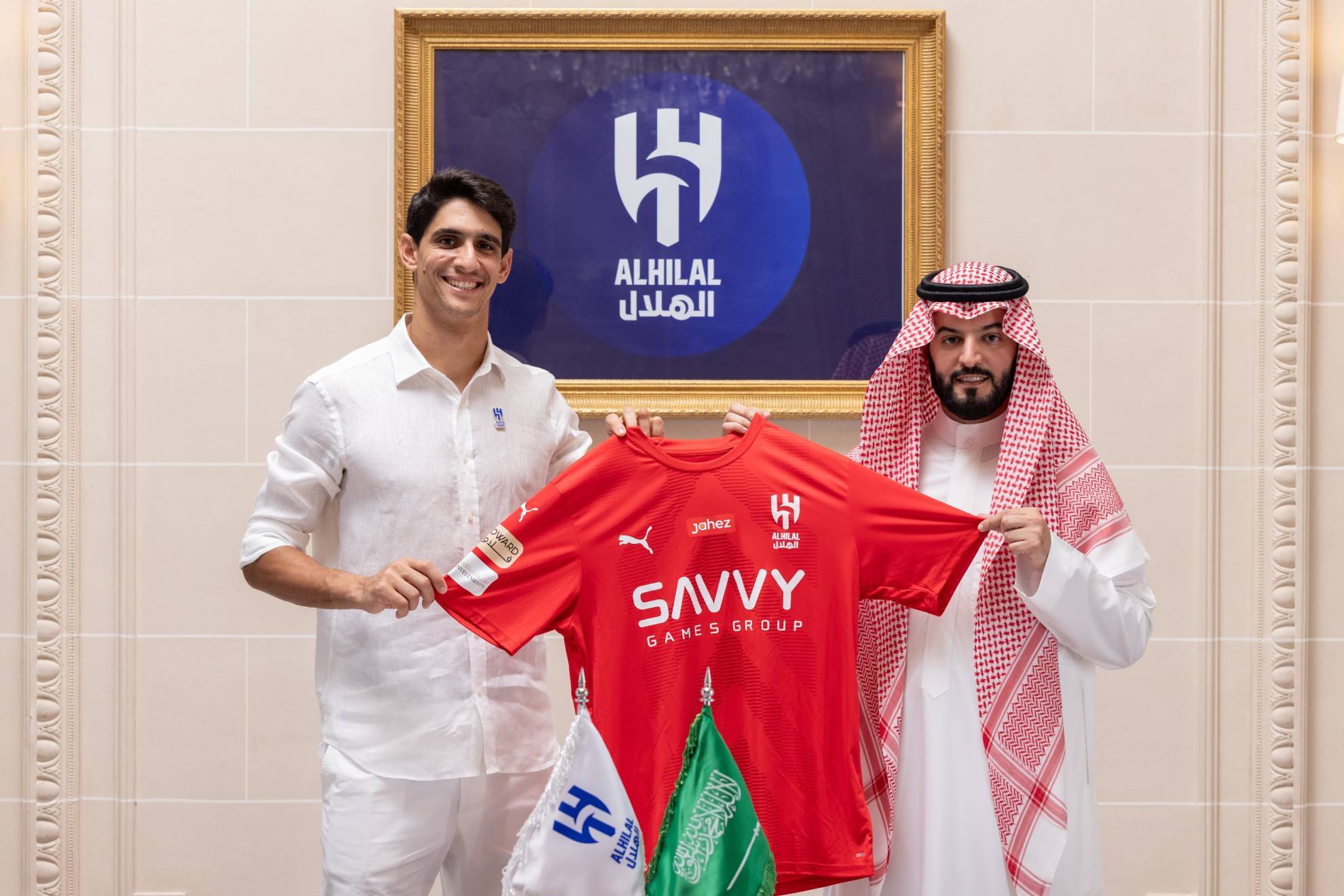 Al Hilal announced Bounou's signing