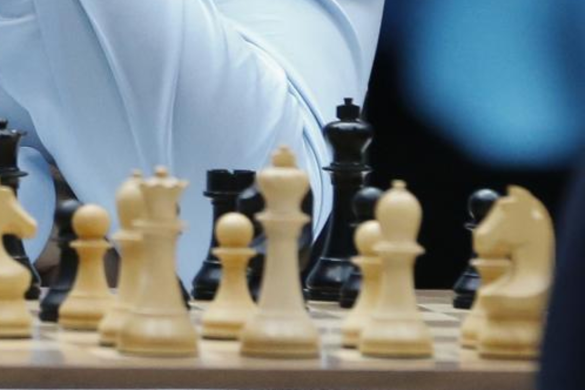 La FIDE prohíbe a las trans participar en competiciones femeninas... y se desata la polémica