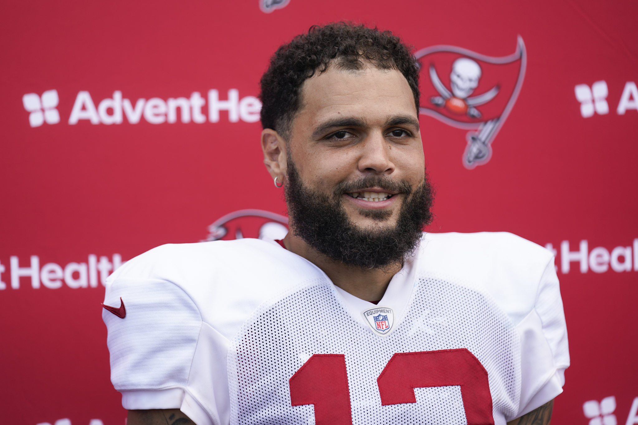 Tampa Bay Buccaneers Mike Evans talks with reporters after a joint practice