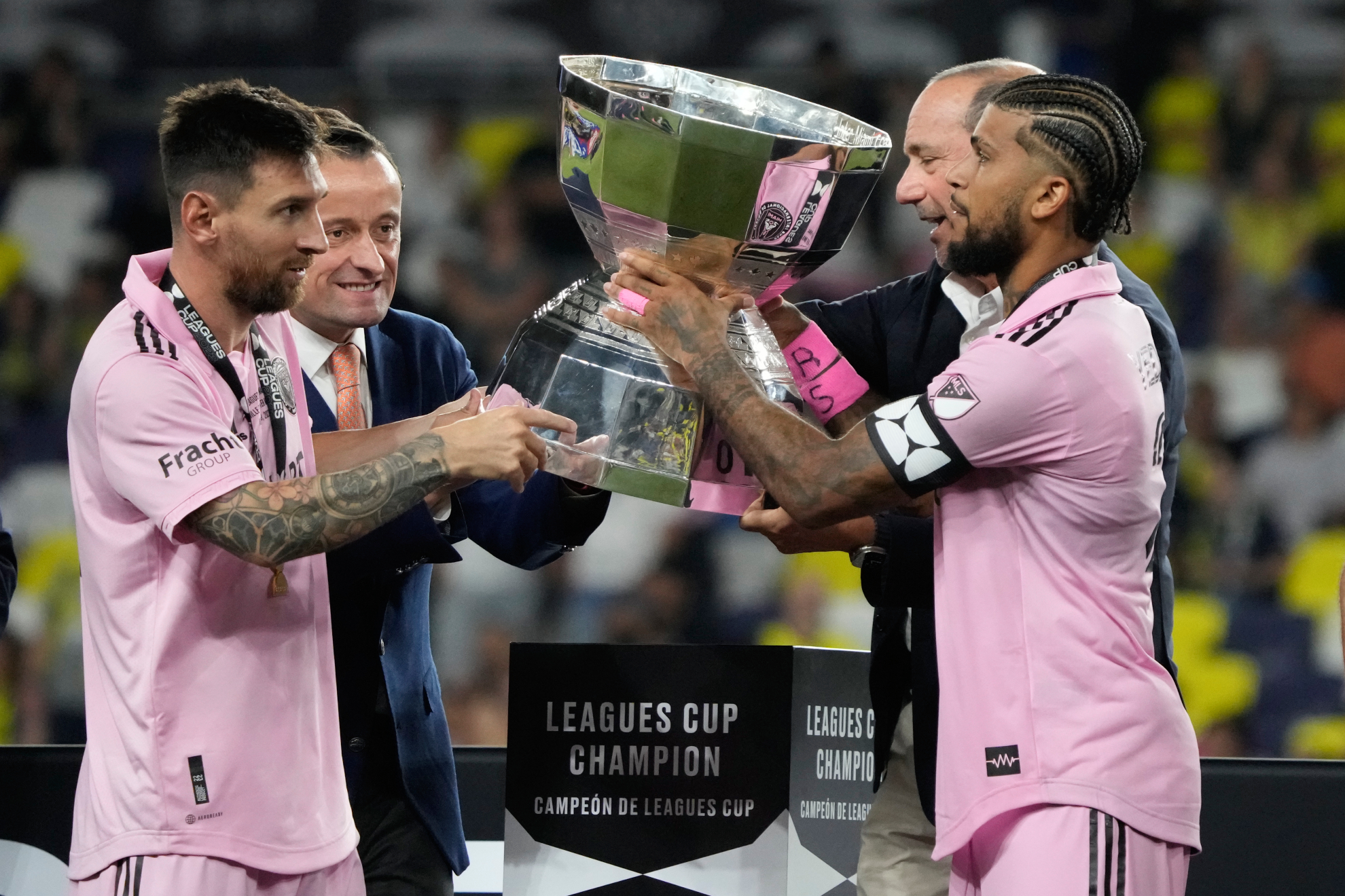 Por esto lleva el brazalete: Messi comparte la Leagues Cup con el anterior capitán