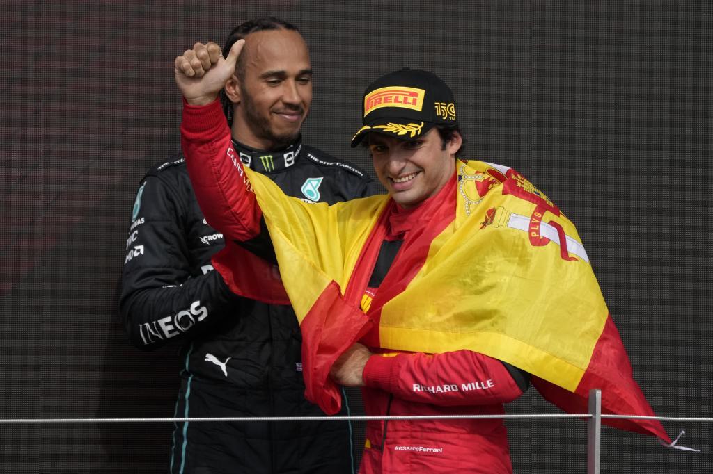 Ferrari ya planea la renovacin de Carlos Sainz, con el visto bueno de Charles Leclerc