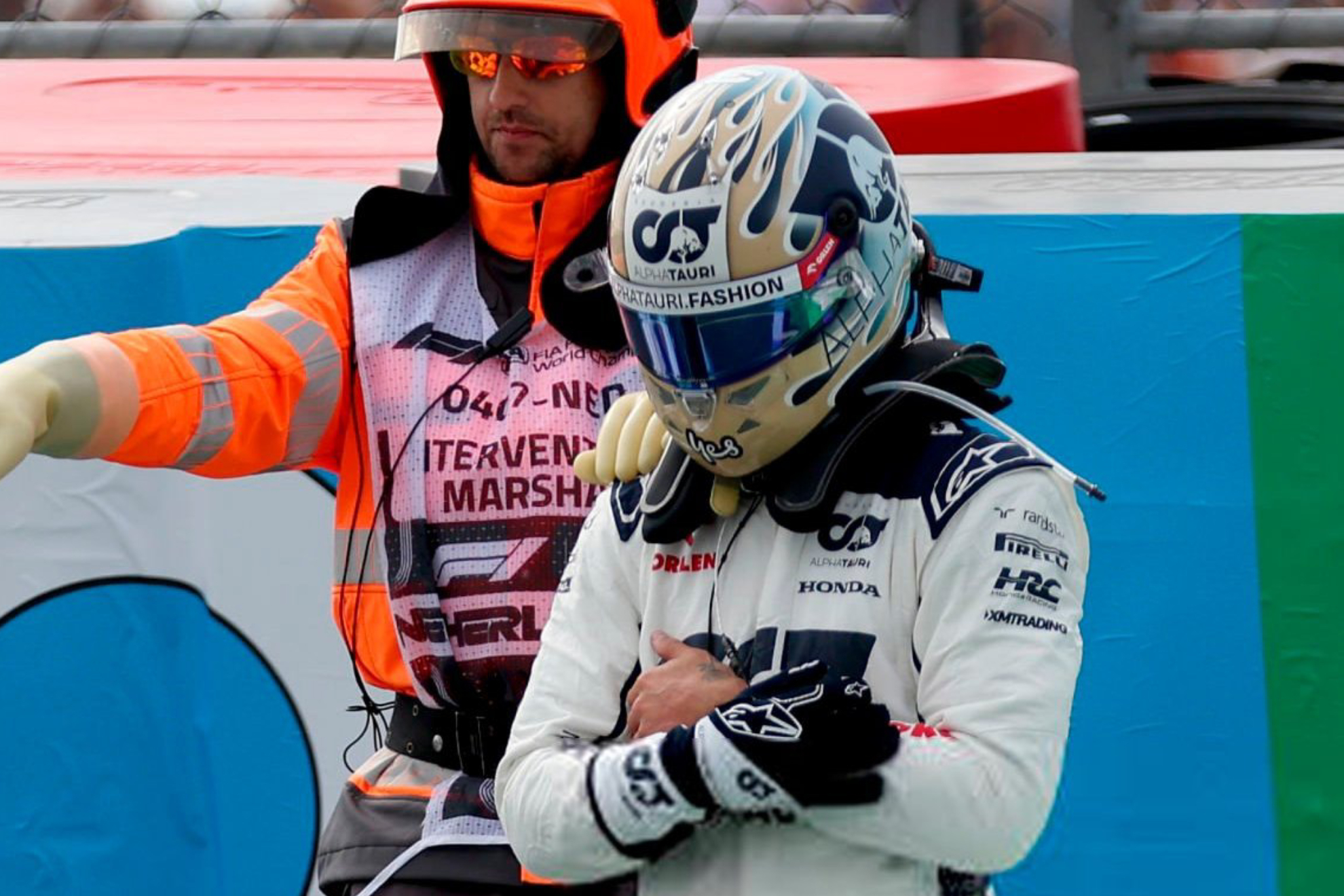 Daniel Ricciardo, tras el golpe en Zandvoort.