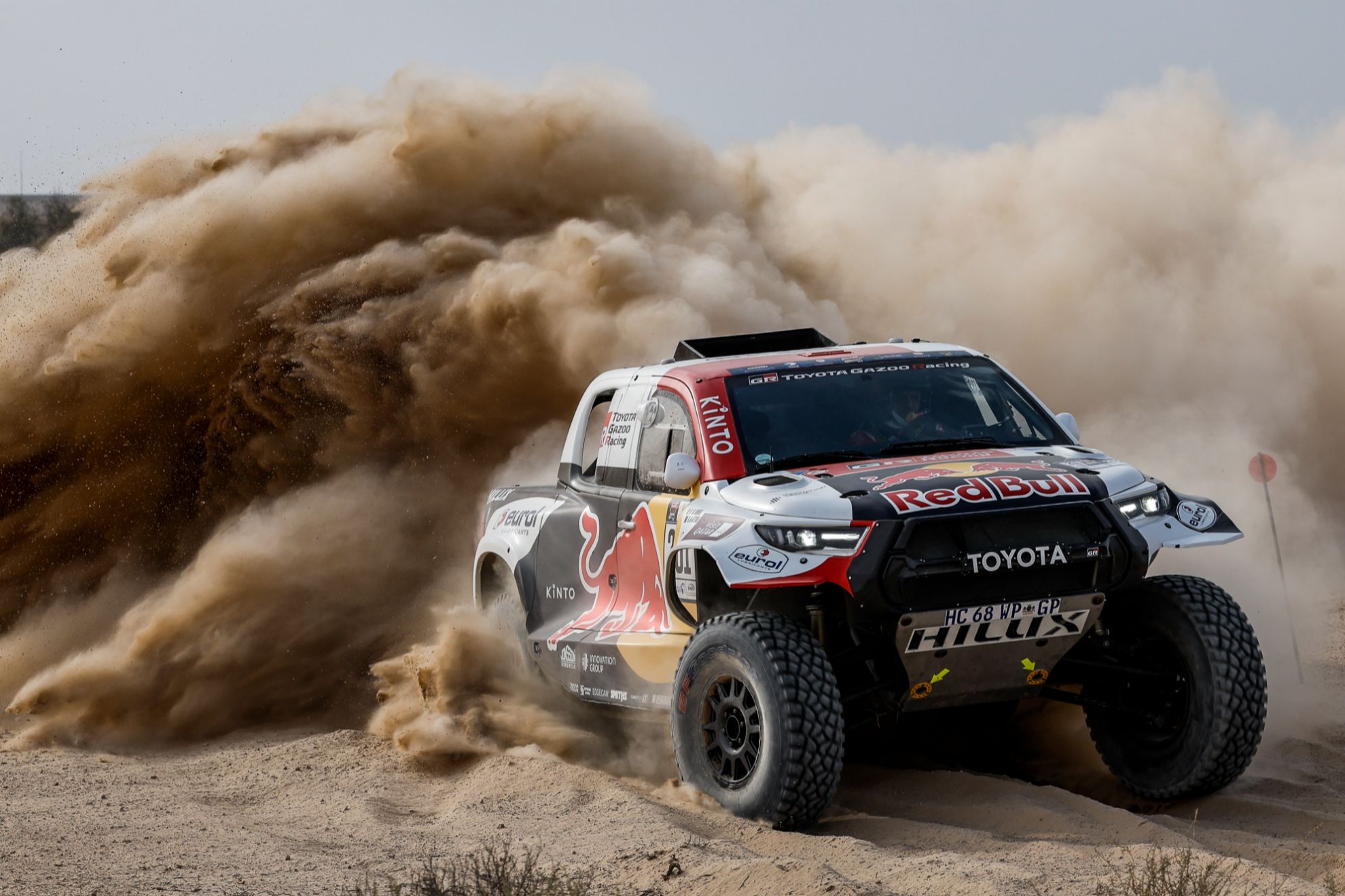 La unión de Toyota y Al-Attiyah se prolongará durante dos carreras más.
