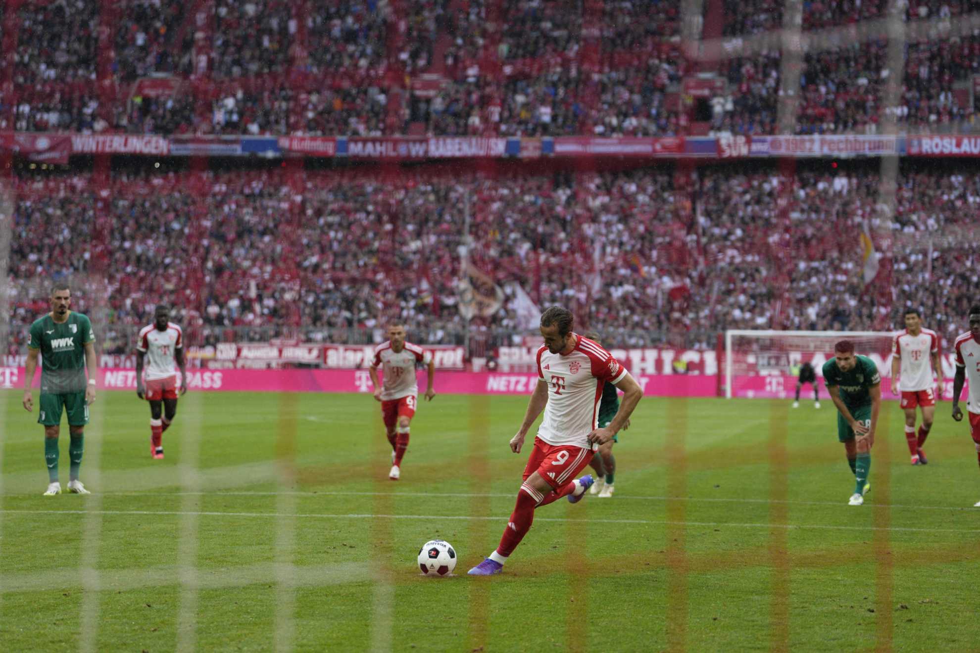 Harry Kane se estrenó como goleador en el Allianz Arena desde los once metros.