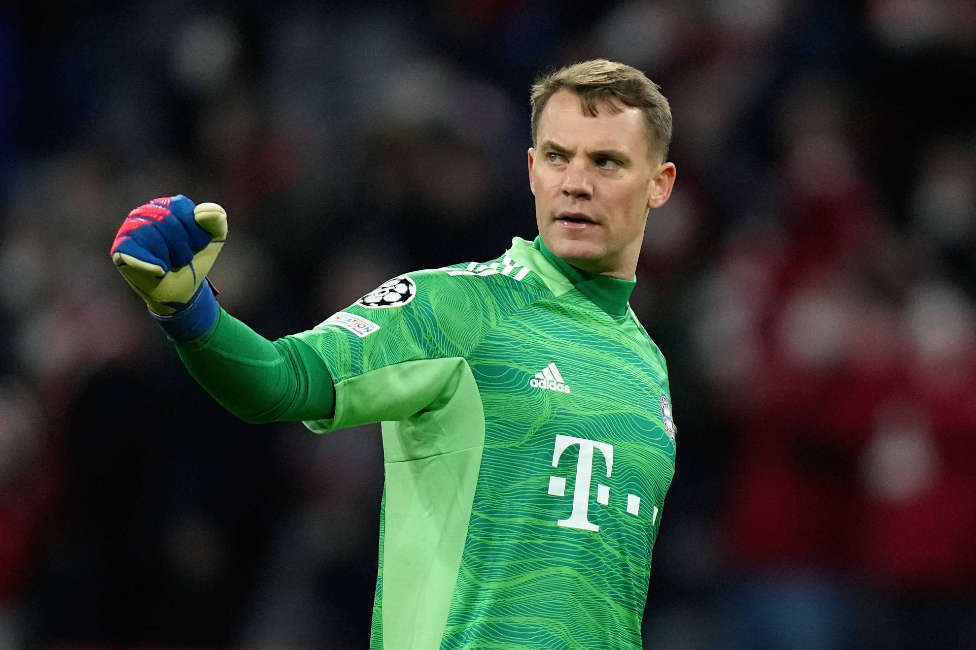 Manuel Neuer reacts during the Champions League match between Bayern and Salzburg