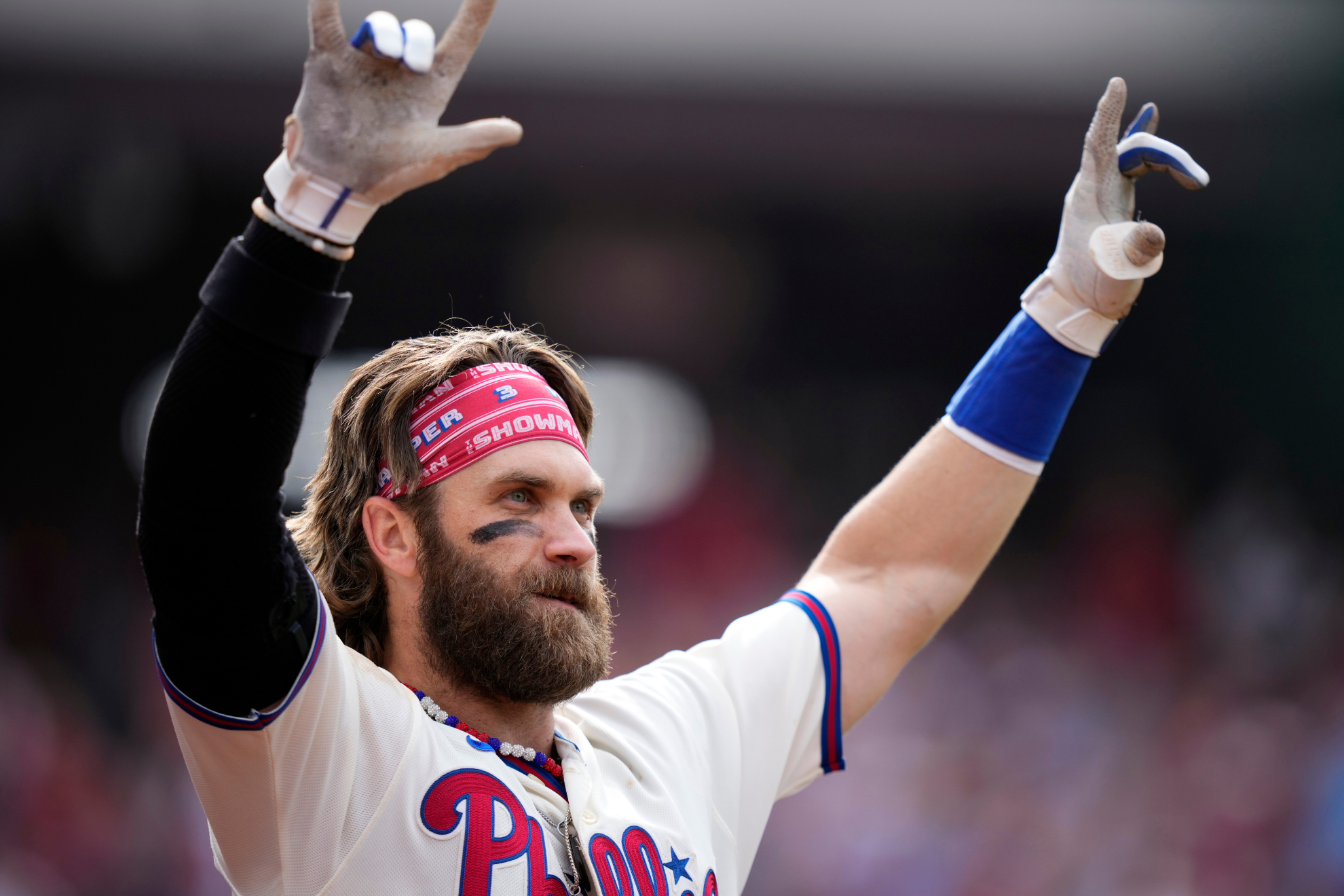 Bryce Harper becomes 12th active player to hit at least 300 home runs
