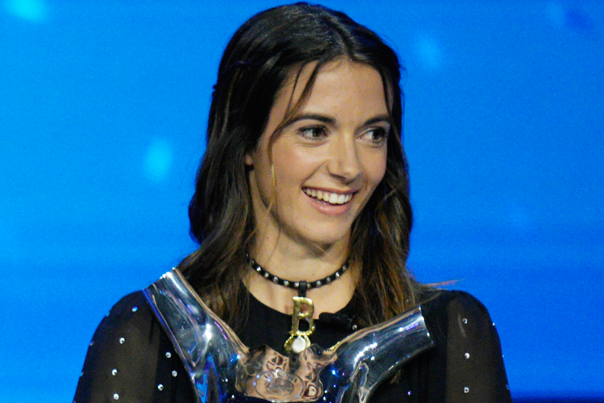 Aitana Bonmatí al recoger el premio a 'Mejor Jugadora' para la UEFA / LaPresse