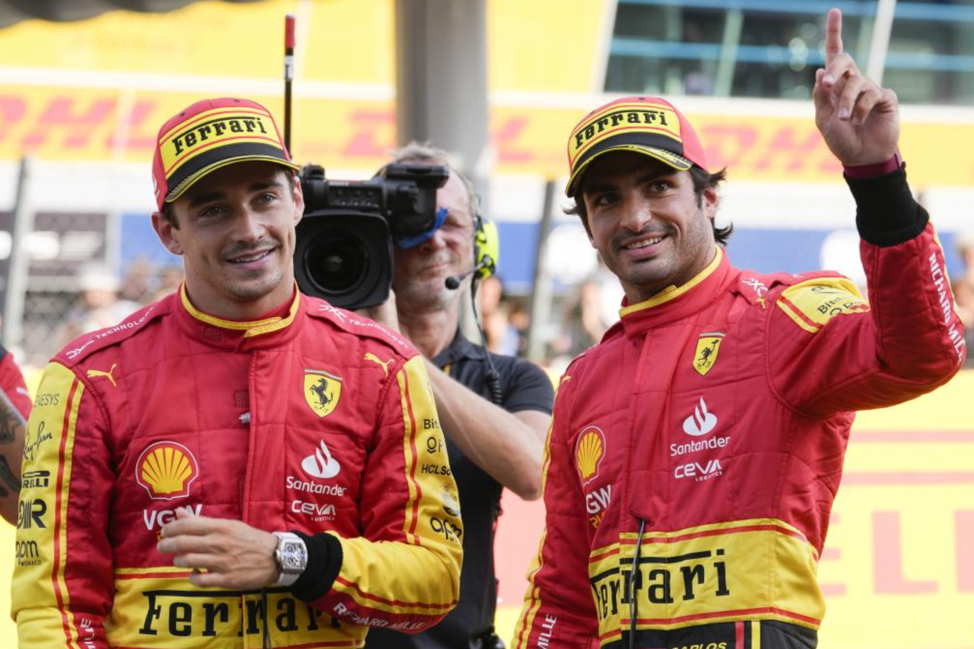 Charles Leclerc y Carlos Sainz, en la pole de Monza.