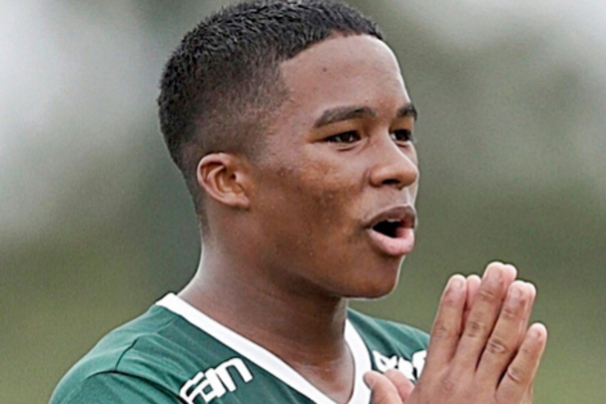 Endrick brilla en cinco minutos... y sufre una entrada criminal