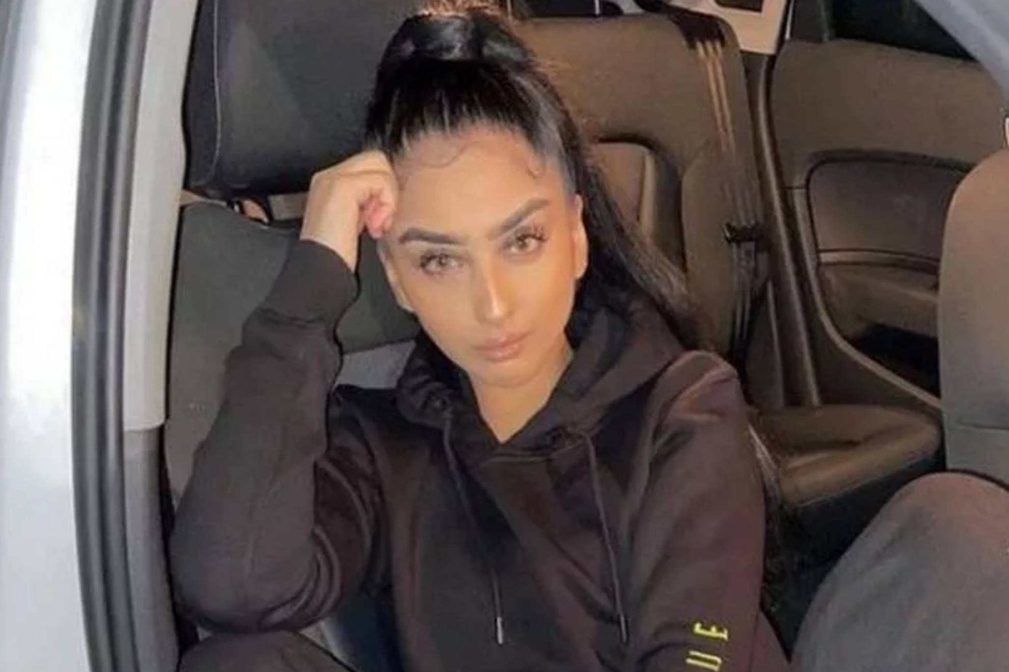 La influencer Mahek Bukhari y su madre, condenadas a cadena perpetua por asesinato