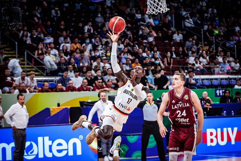 Alemania sobrevive al 4/26 en tiros de Schroder y acaba con el sueño de Letonia