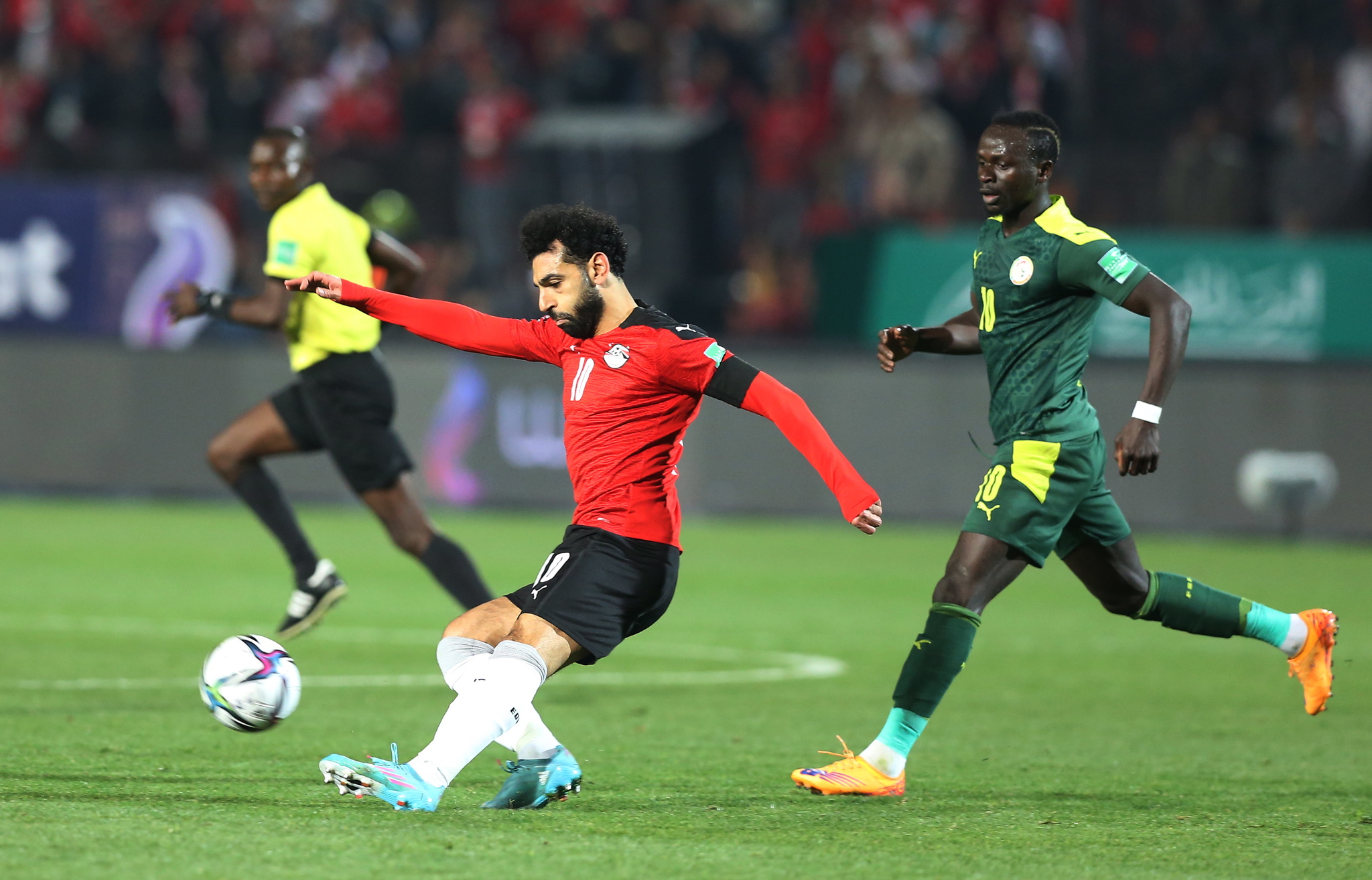 Salah y Mané, durante un clasificatorio mundialista rumbo a Qatar 2022