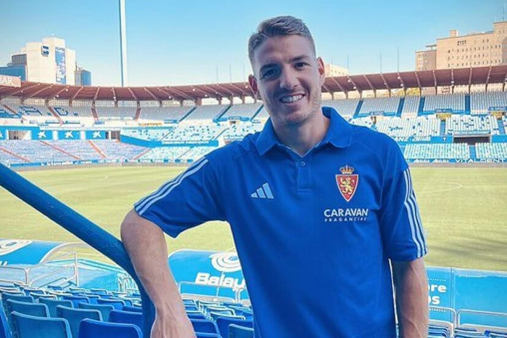 Manu Vallejo se asoma a la titularidad en el Zaragoza