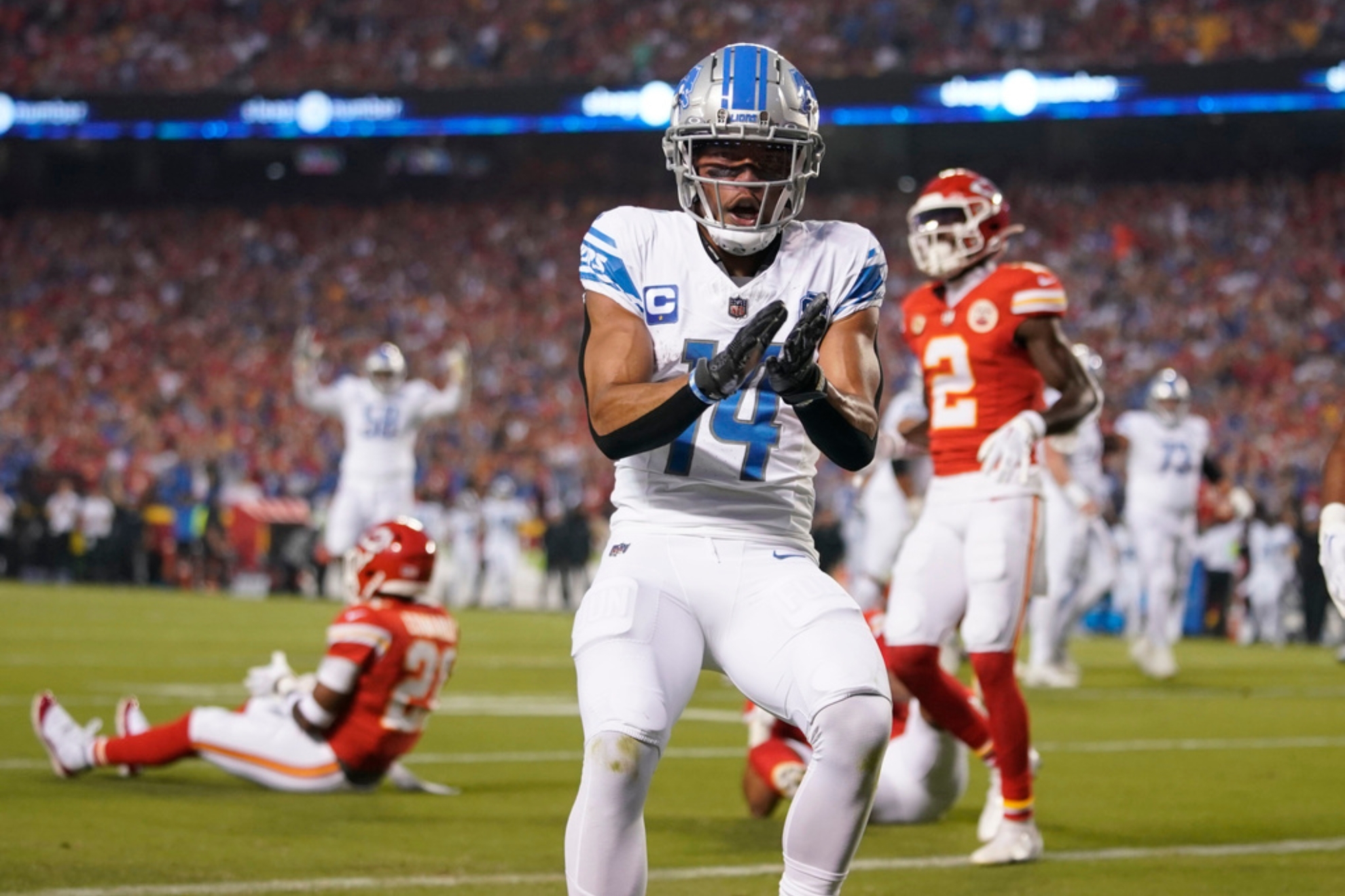 Detroit Lions Spread To Snap Record-Setting NFL Streak