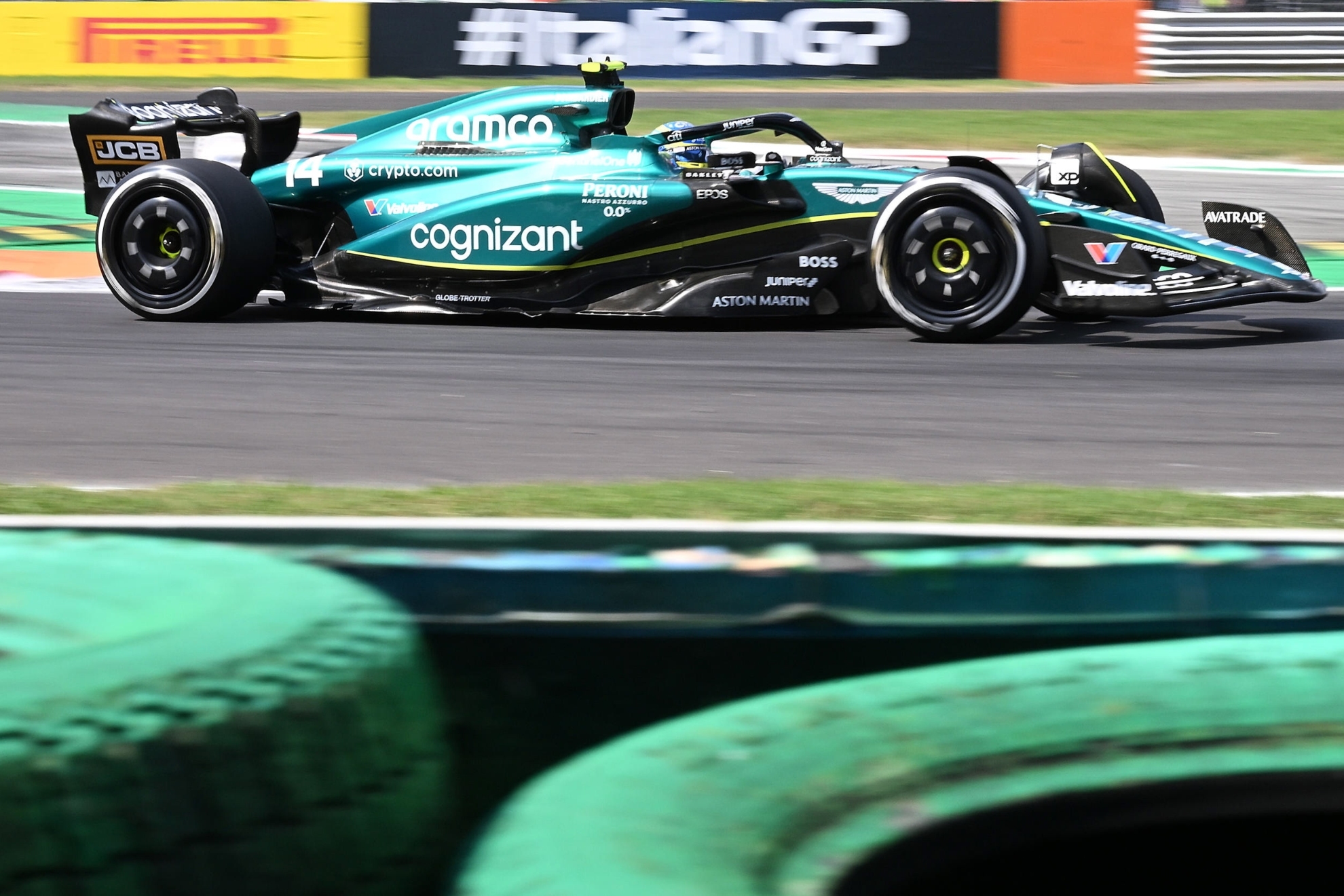 Alonso, en acción, en Monza.