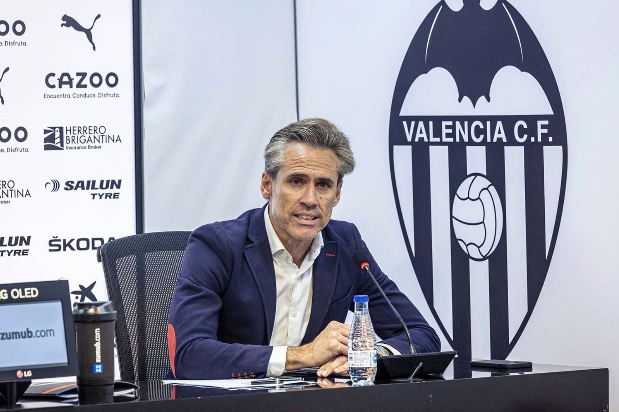 Miguel Corona, director deportivo de Valencia, en rueda de Prensa.