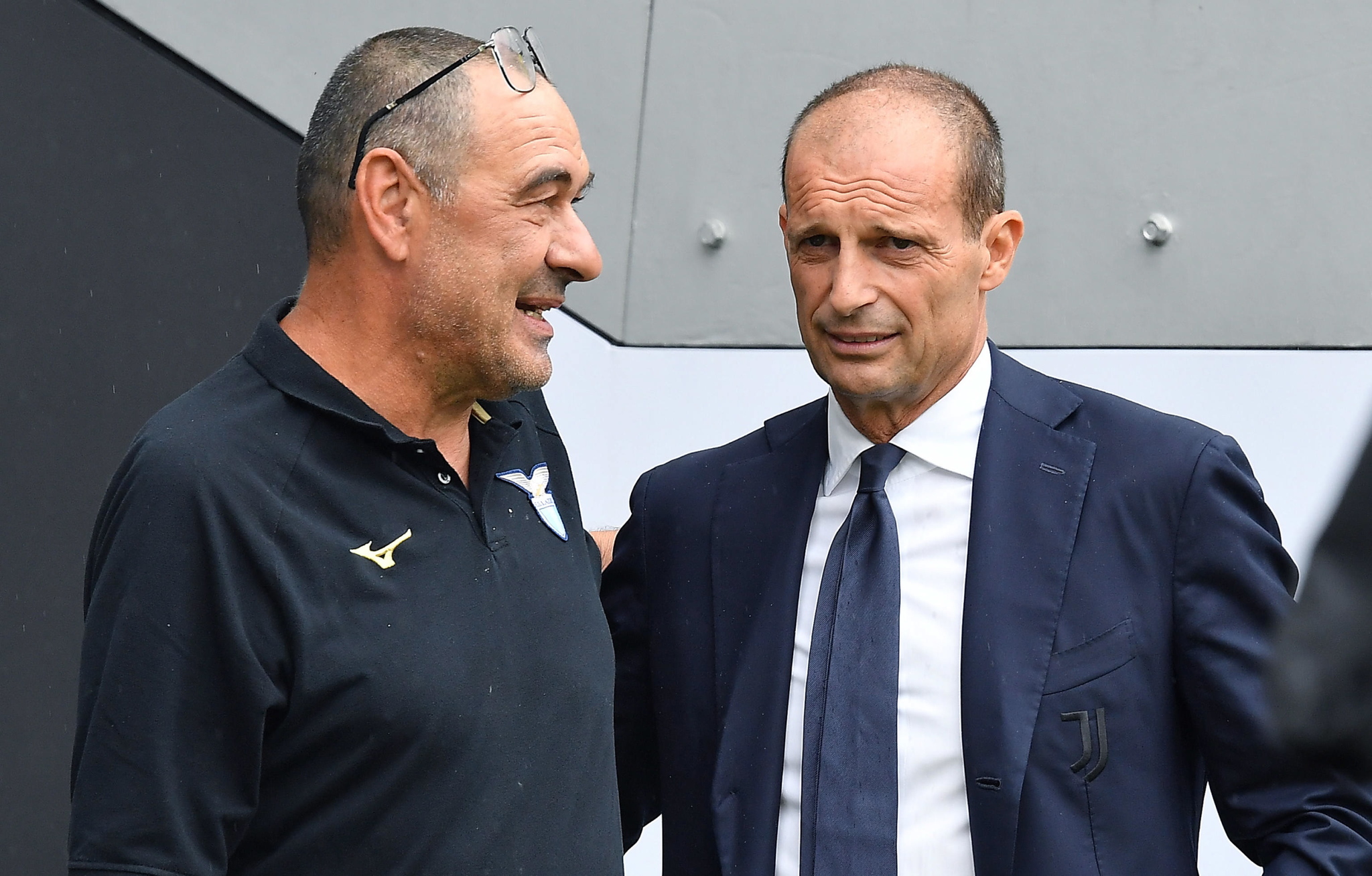 La Juventus muestra su candidatura al Scudetto y agrava la crisis de La Lazio