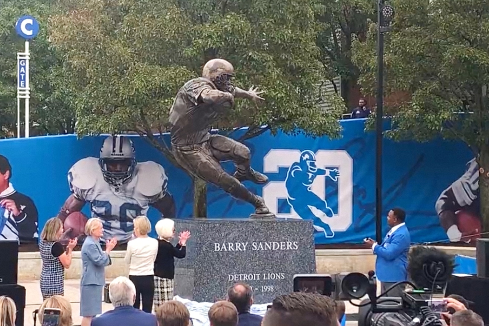 The Barry Sanders statue at Ford Field.