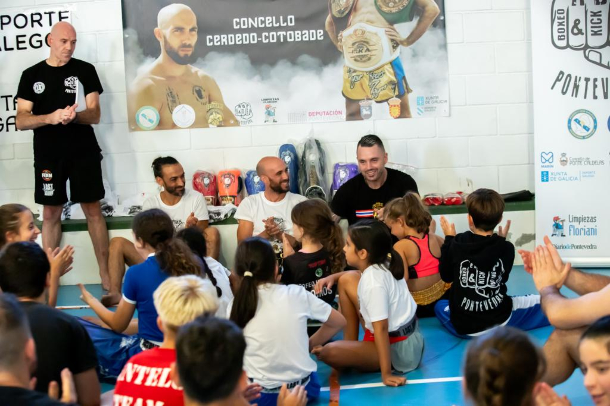 Carlos Coello enseña Muay Thai en Galicia